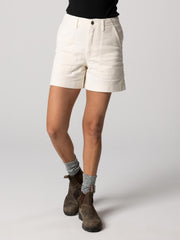 Women Yarrel Canvas Short in Ecru