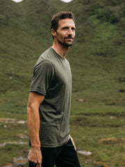 Men Merino Baselayer T-Shirt in Olive - Seeker