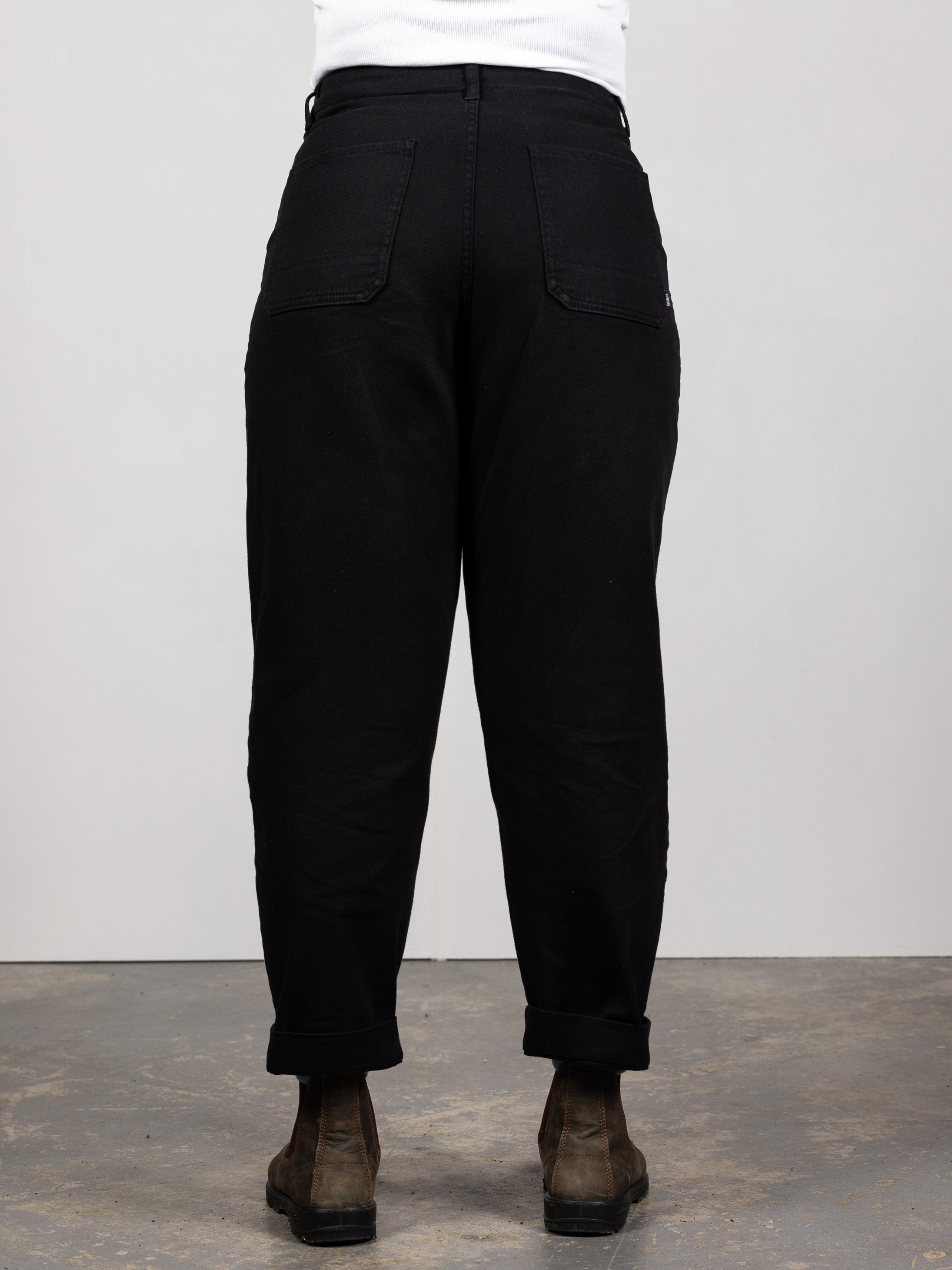 Women Yarrel Canvas Trouser in Black