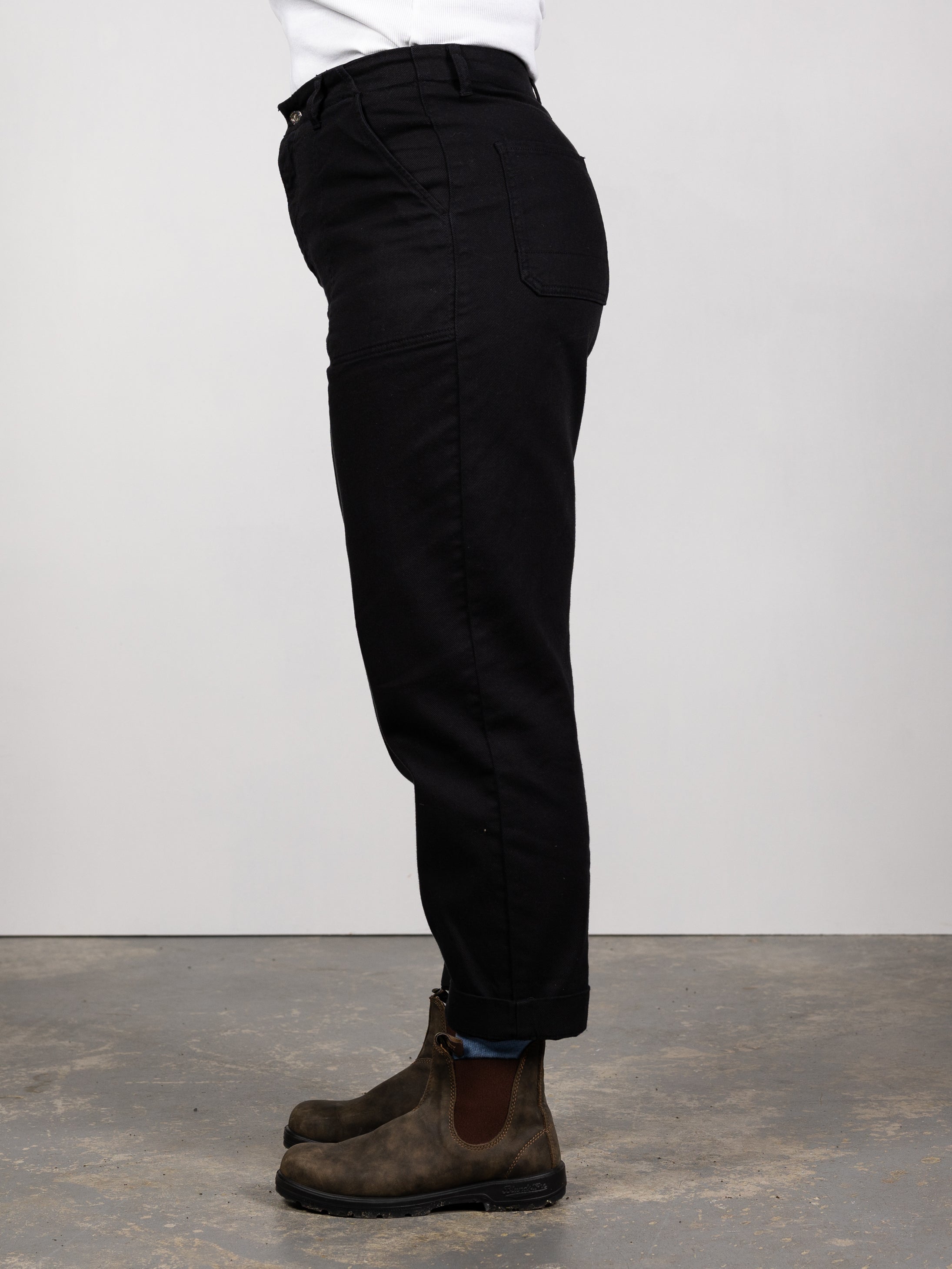 Women Yarrel Canvas Trouser in Black