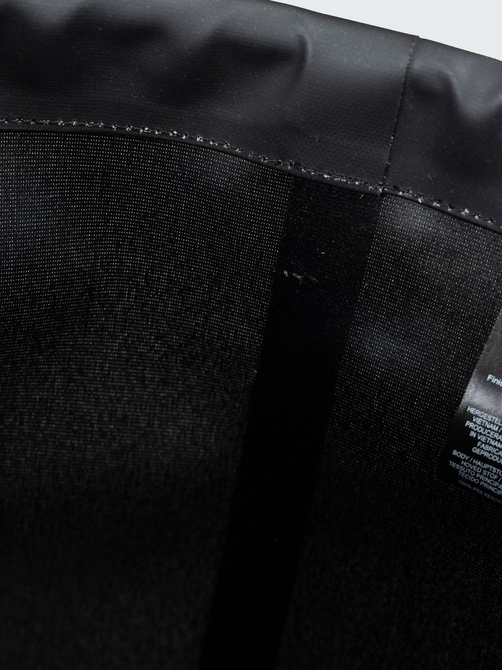 Men/Women Snow Peak + Finisterre Recycled Bucket 24L in Black - Drift