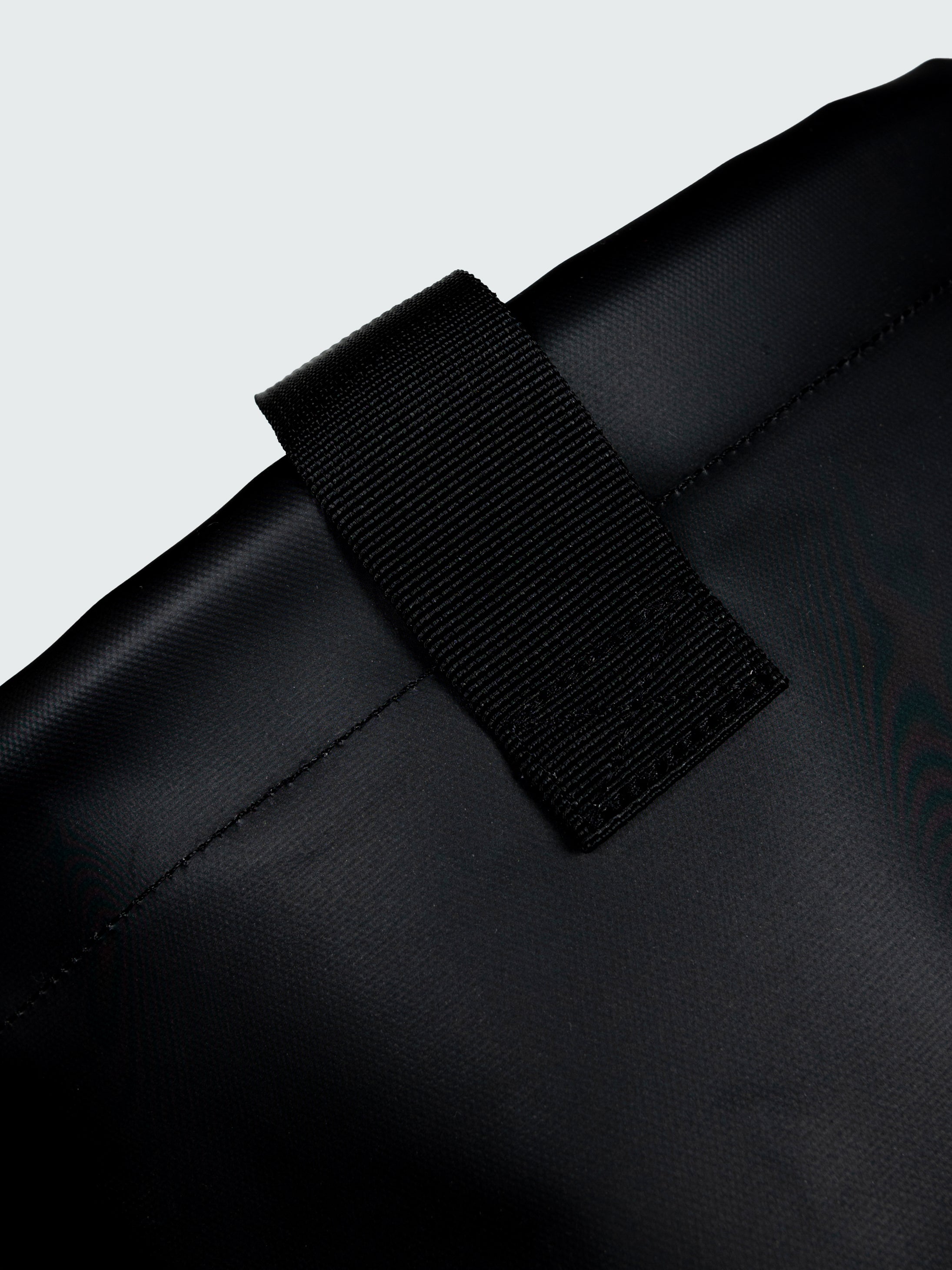 Men/Women Snow Peak + Finisterre Recycled Bucket 24L in Black - Drift