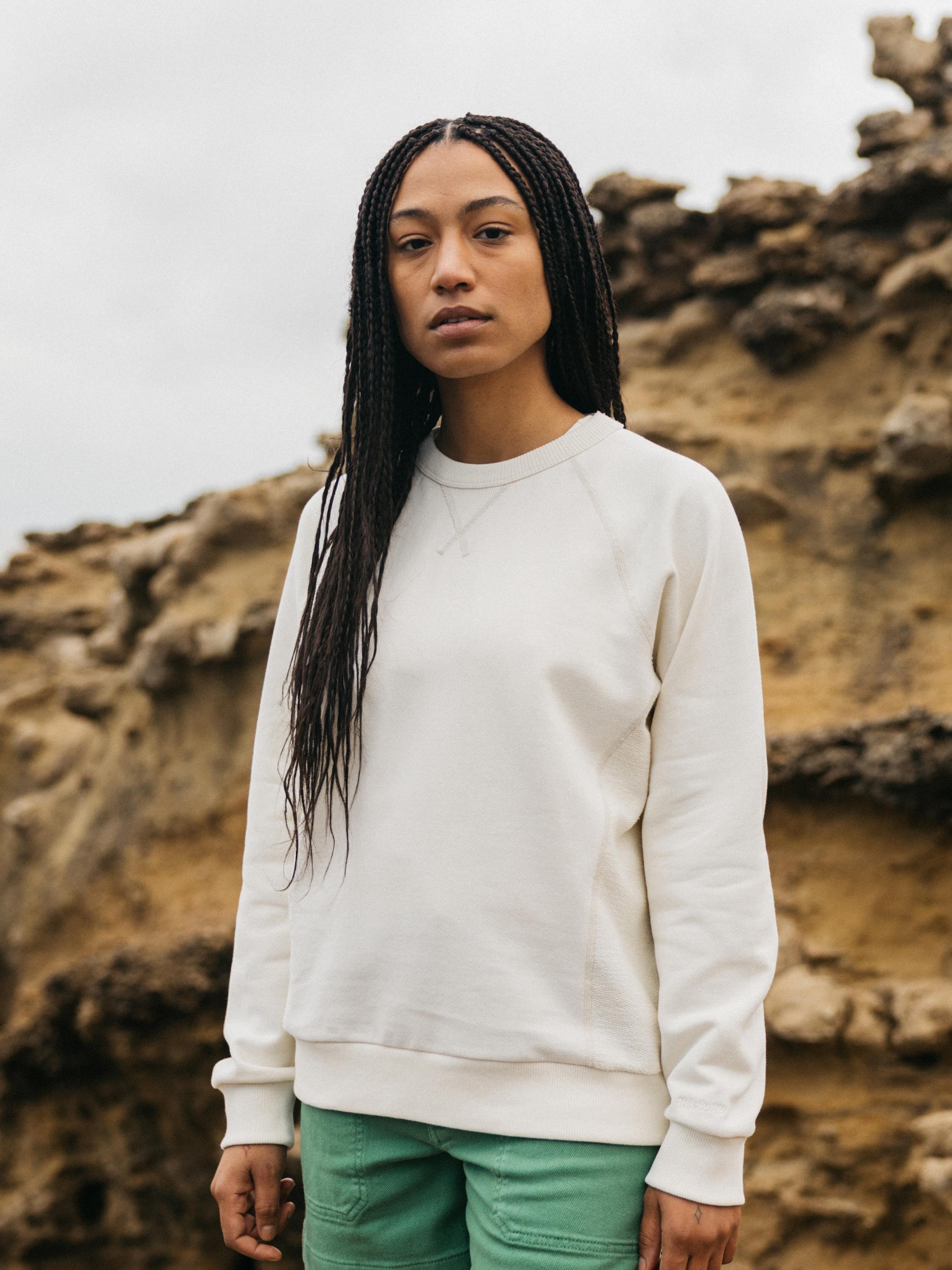 Women Organic Retro Sweatshirt in Ecru - Serpentine