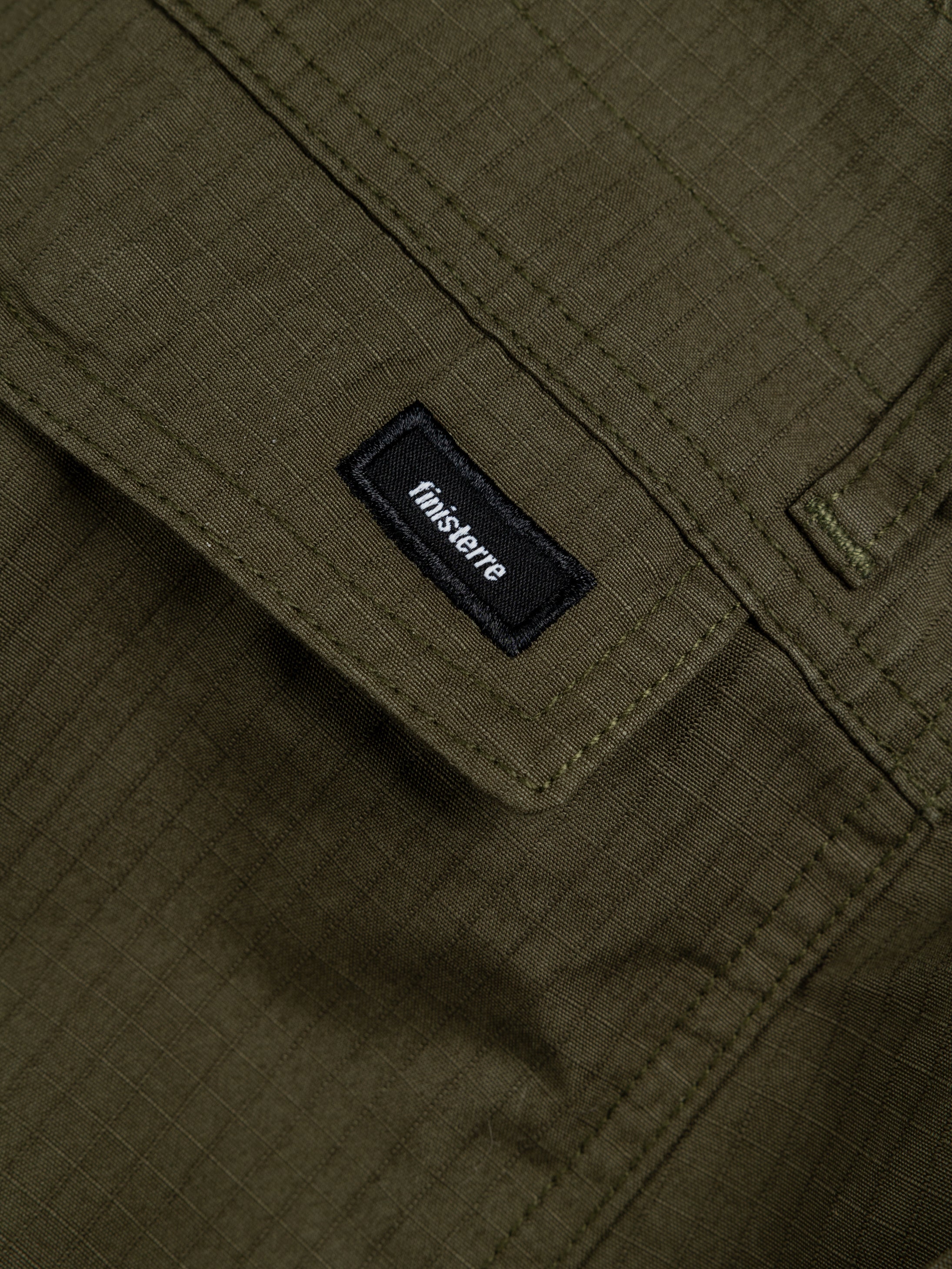 Men Organic Cotton Cargo Trouser in Olive - Clipper
