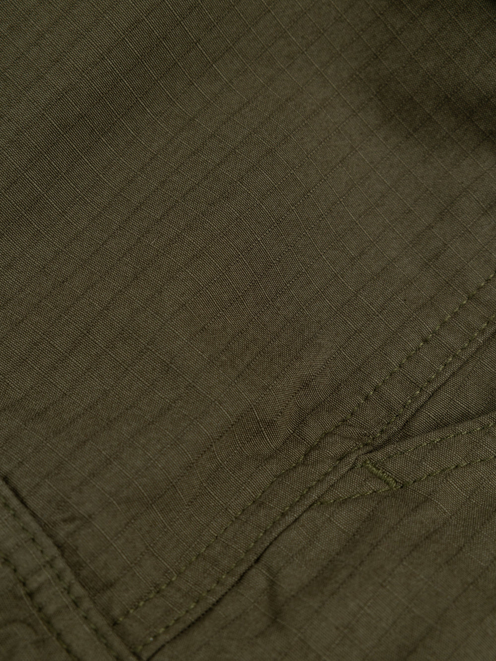 Men Organic Cotton Cargo Trouser in Olive - Clipper