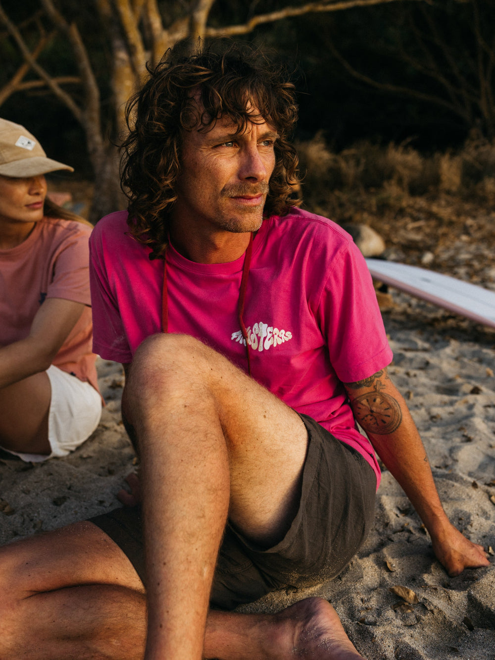 Men Organic Cotton T-Shirt in Pink - Diamond Spray