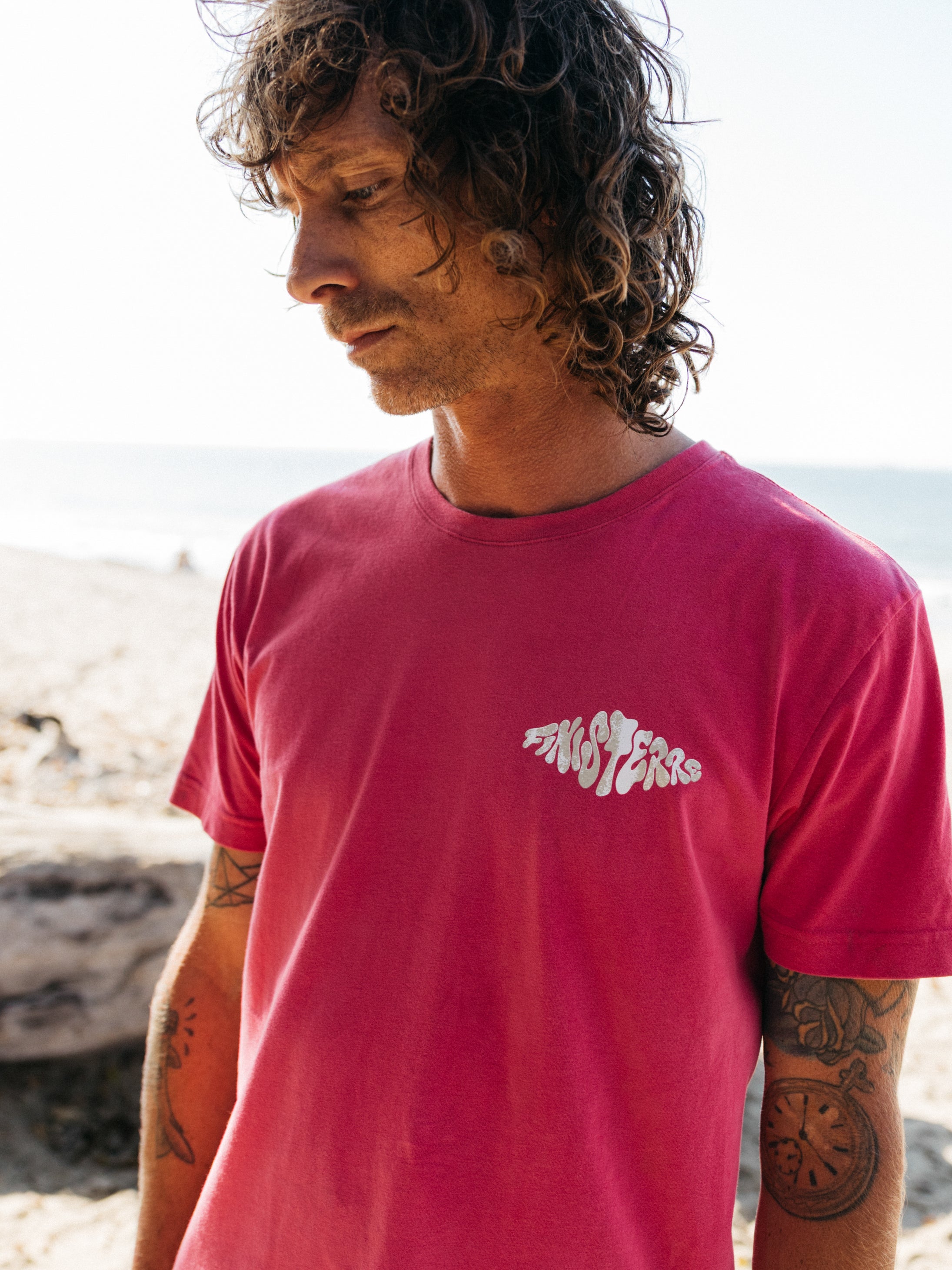 Men Organic Cotton T-Shirt in Pink - Diamond Spray
