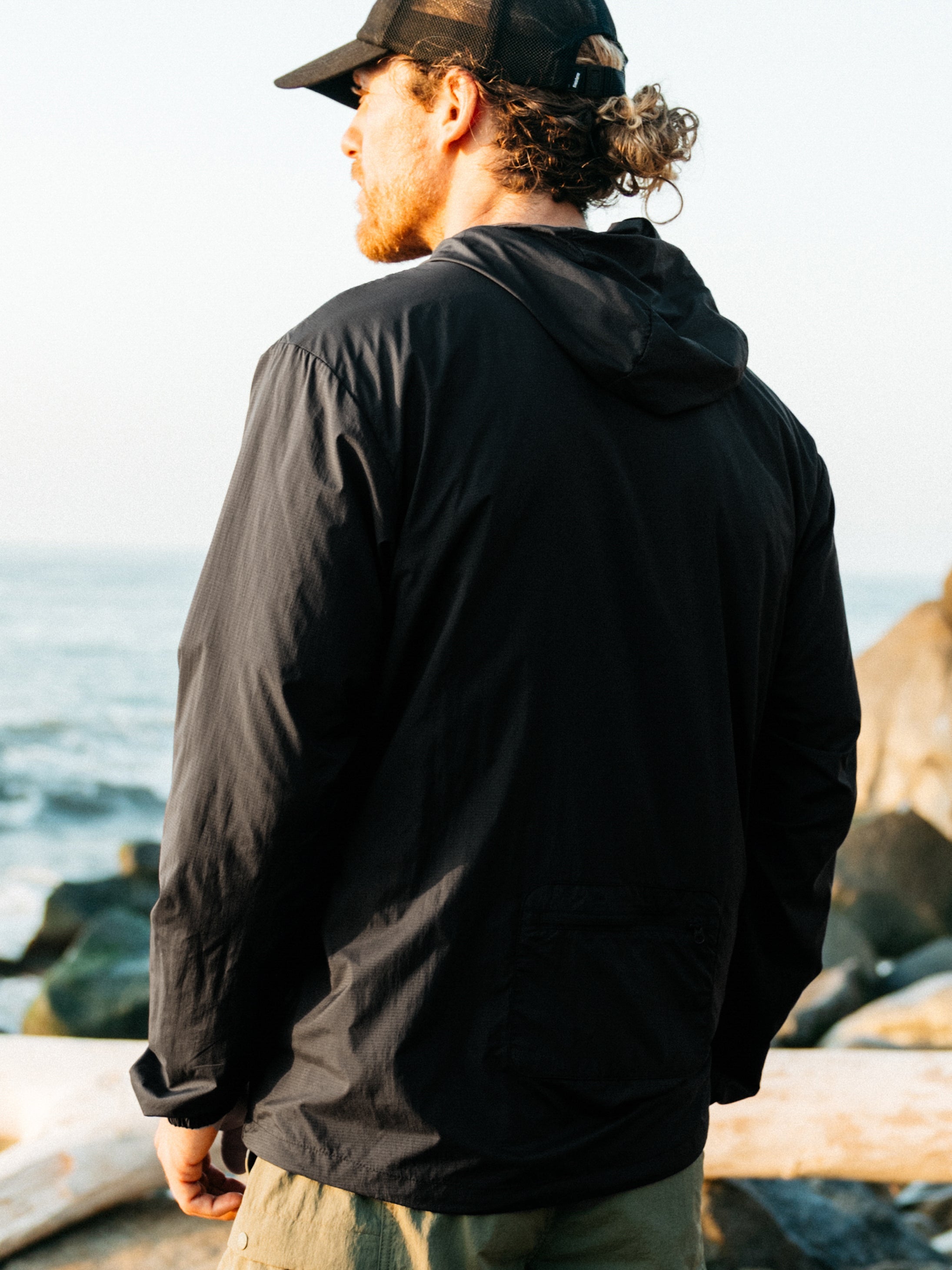 Men Recycled Windcheater Jacket in Black - Forecast