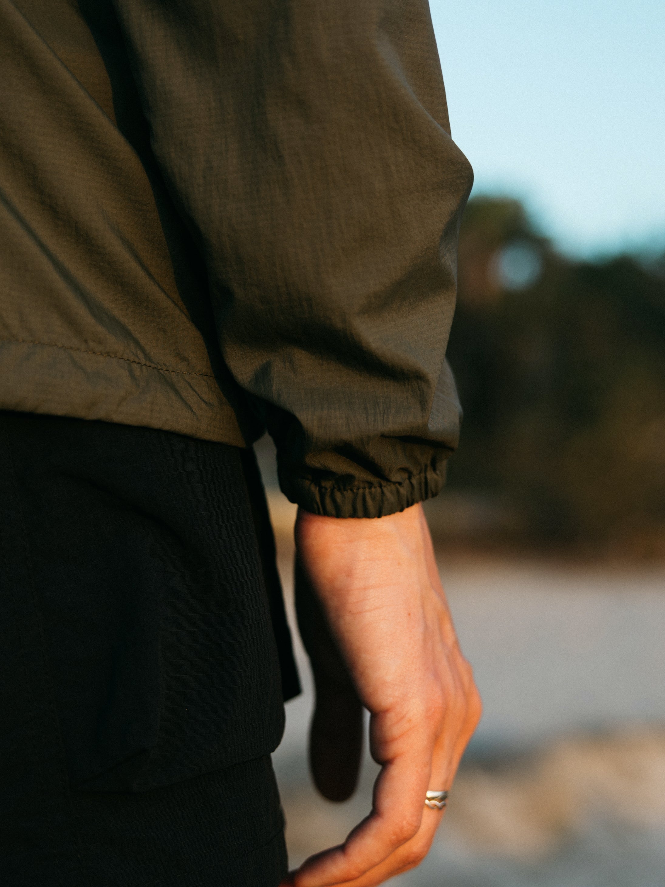 Women Recycled Windcheater Jacket in Olive - Forecast