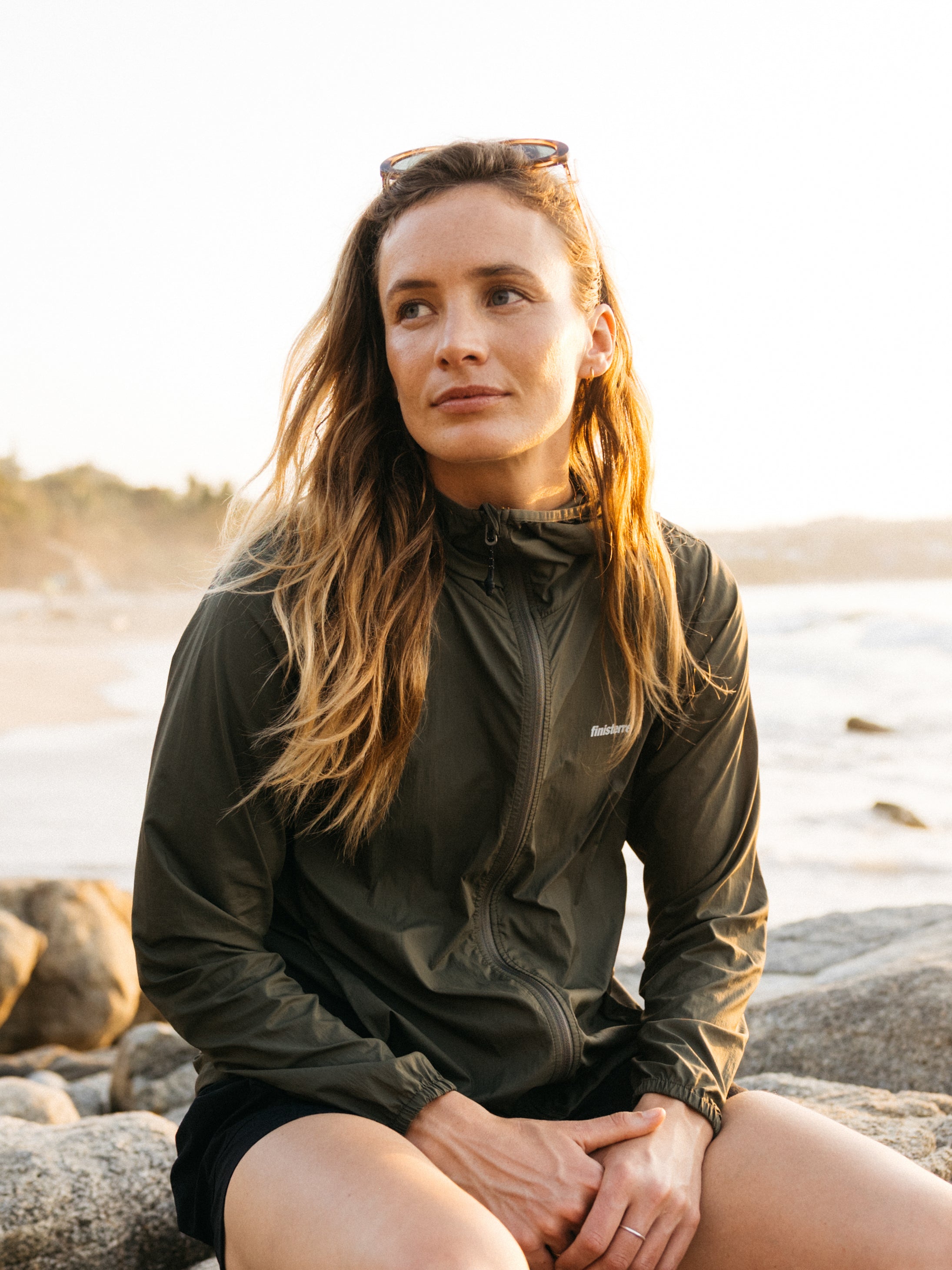 Women Recycled Windcheater Jacket in Olive - Forecast
