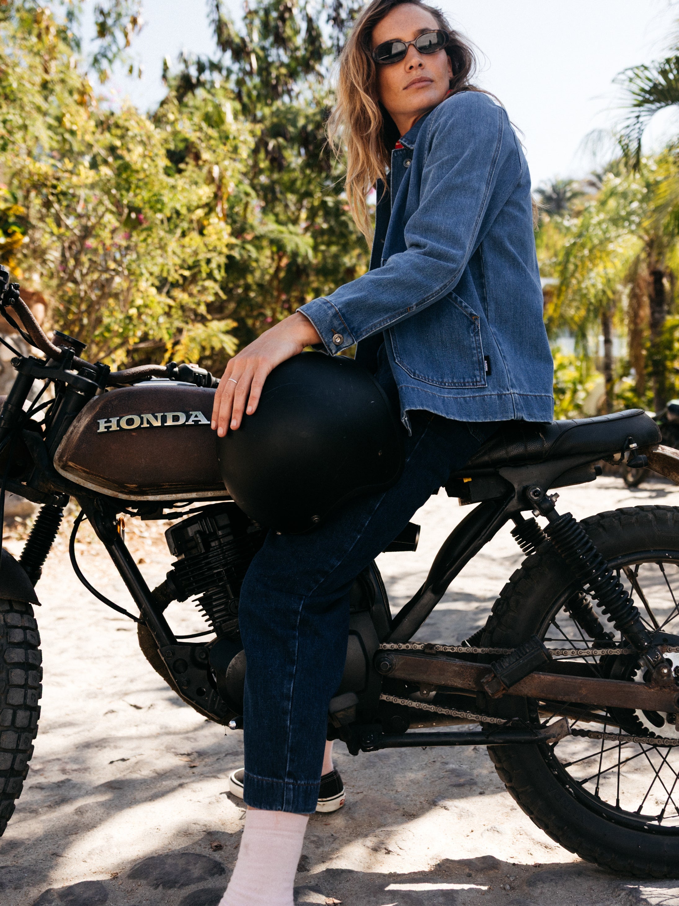 Women Yarrel Denim Chore Jacket in Washed Indigo