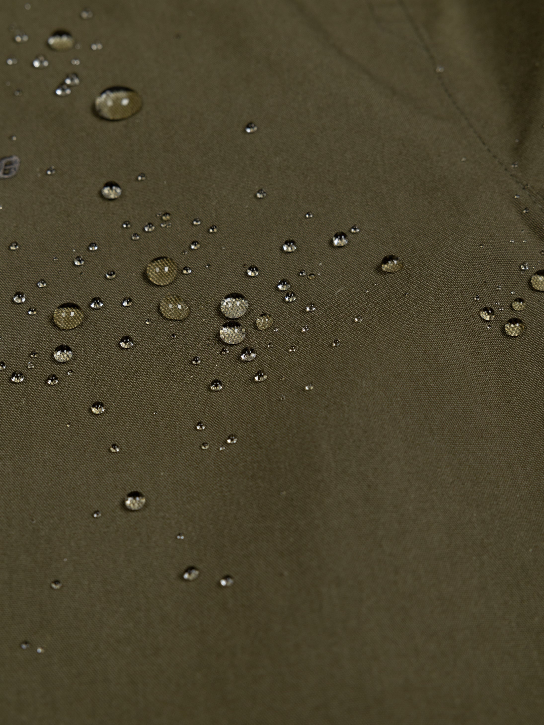 Women Organic Cotton Waterproof Jacket in Olive - Litus
