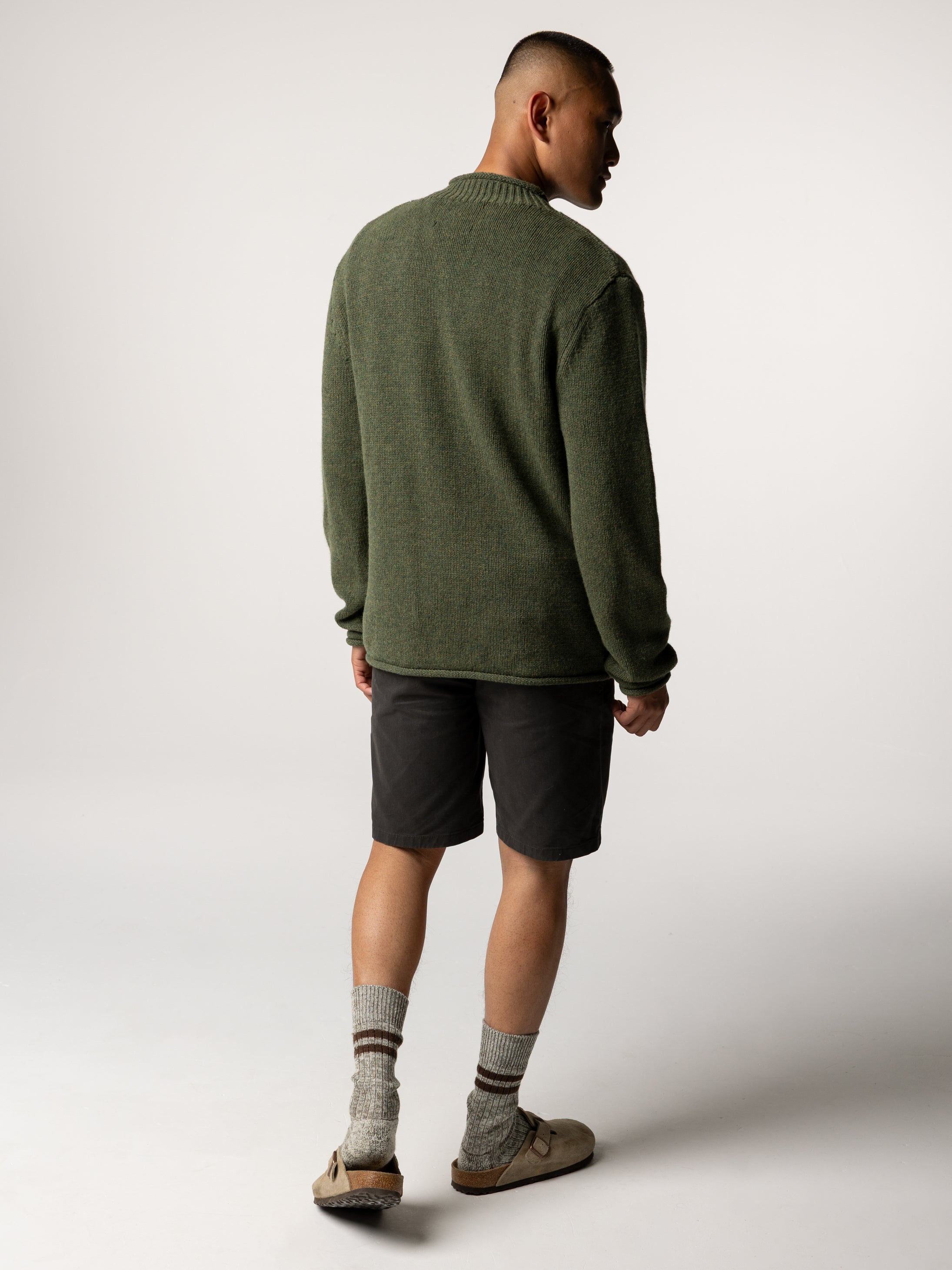 Men Wool Taran Jumper in Olive