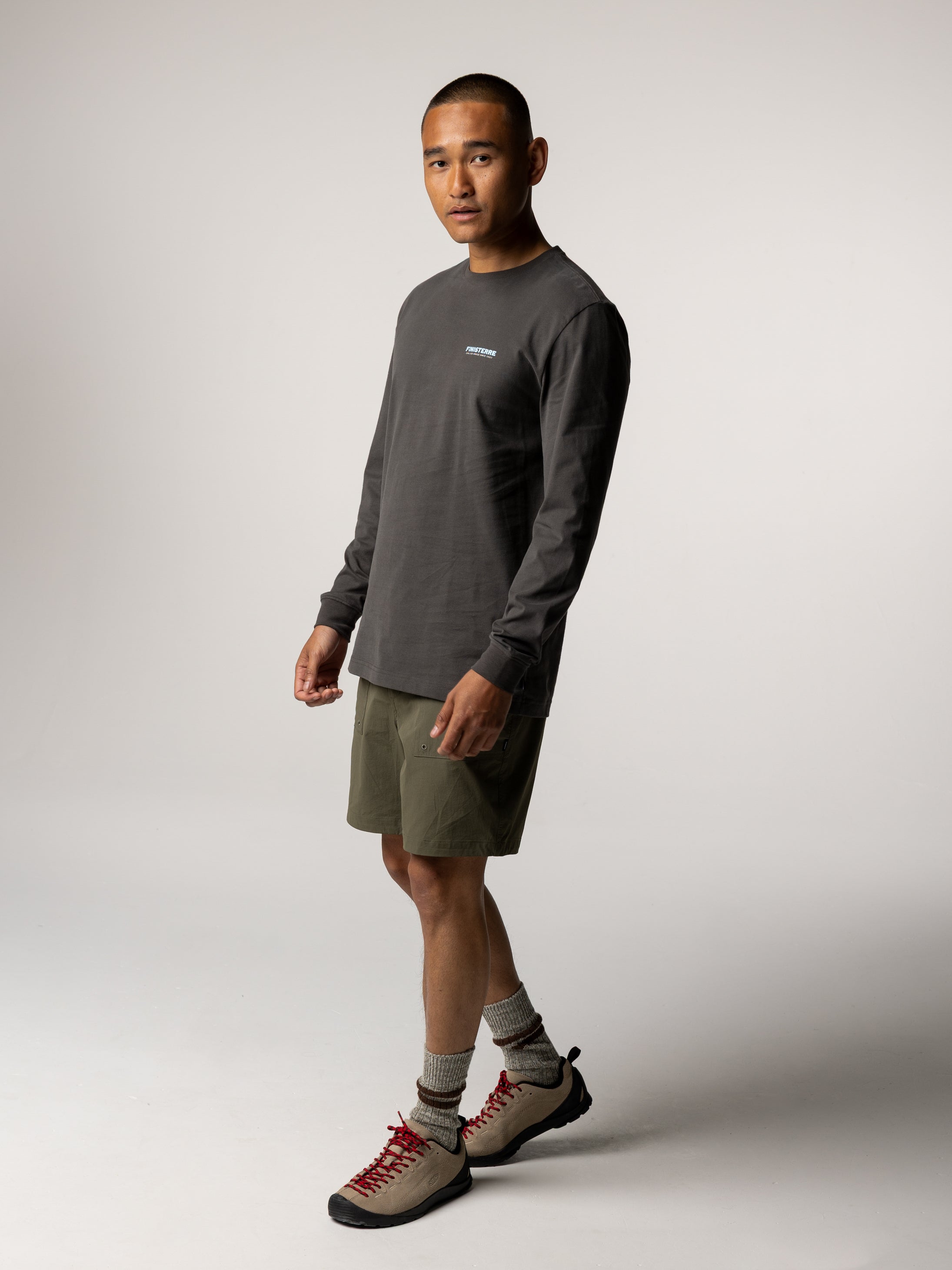 Men Organic Cotton Long Sleeve T-Shirt in Raven - Heat Wavy