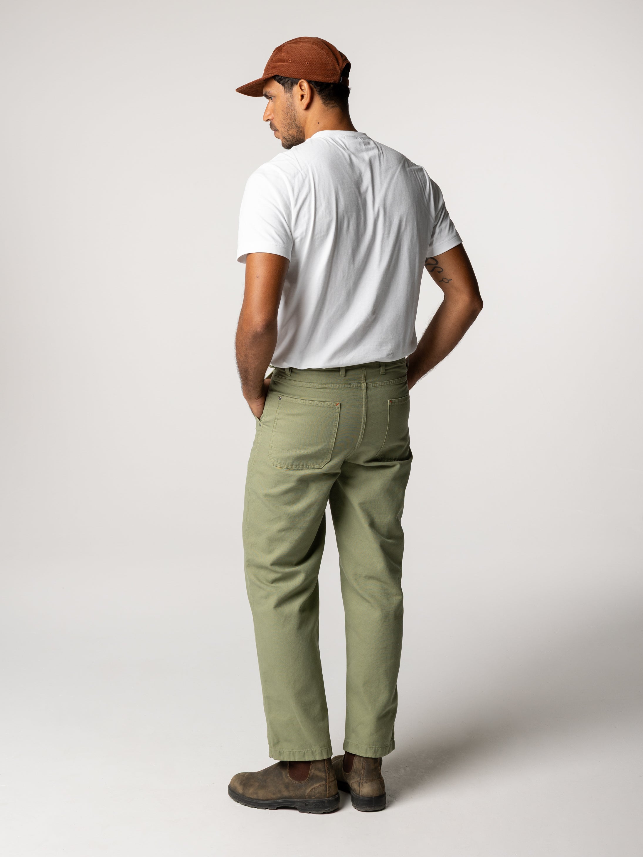Men Organic Cotton Basset Utility Trouser in Green