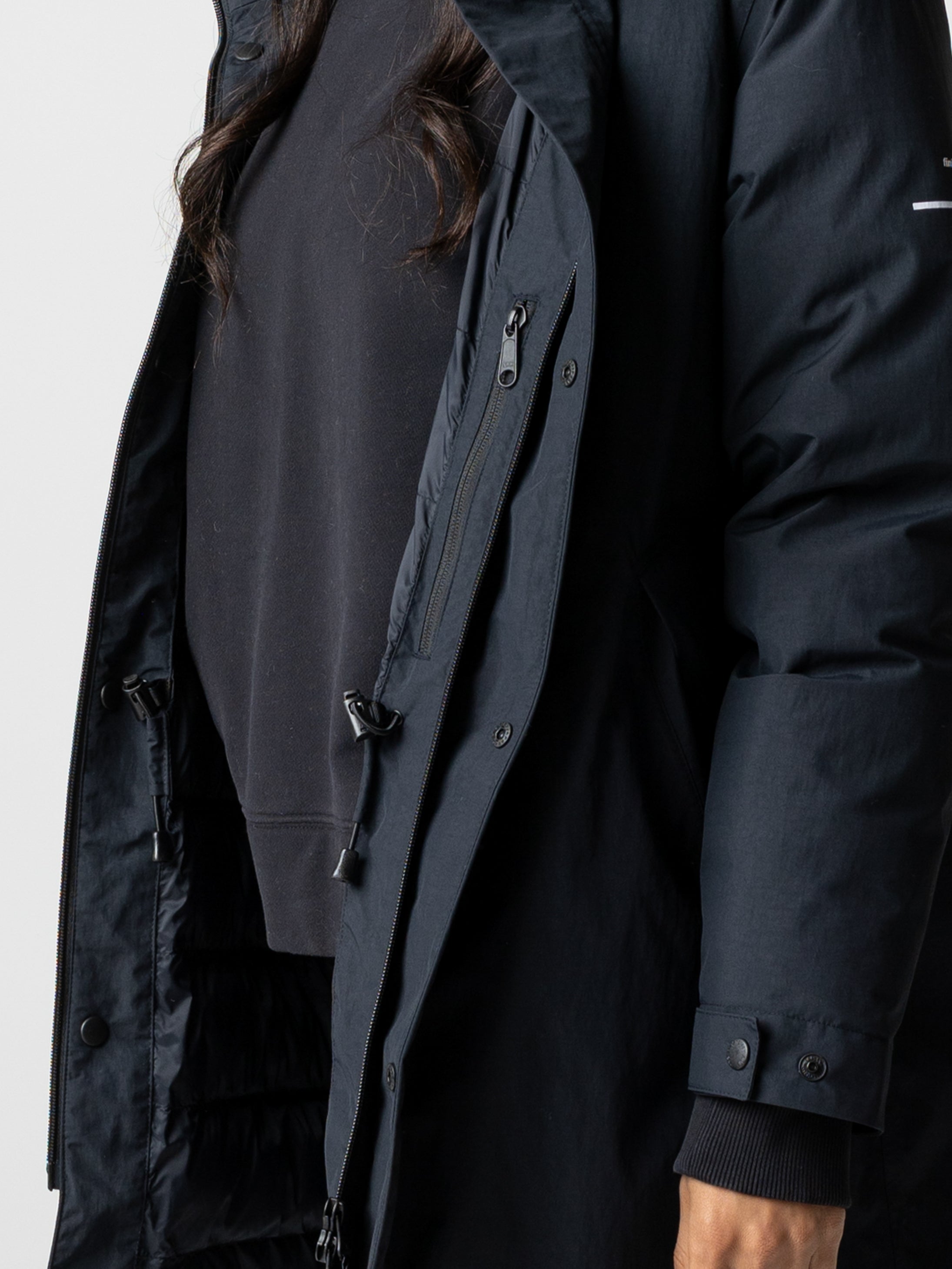 Women Recycled Waterproof Parka in Black - Skye