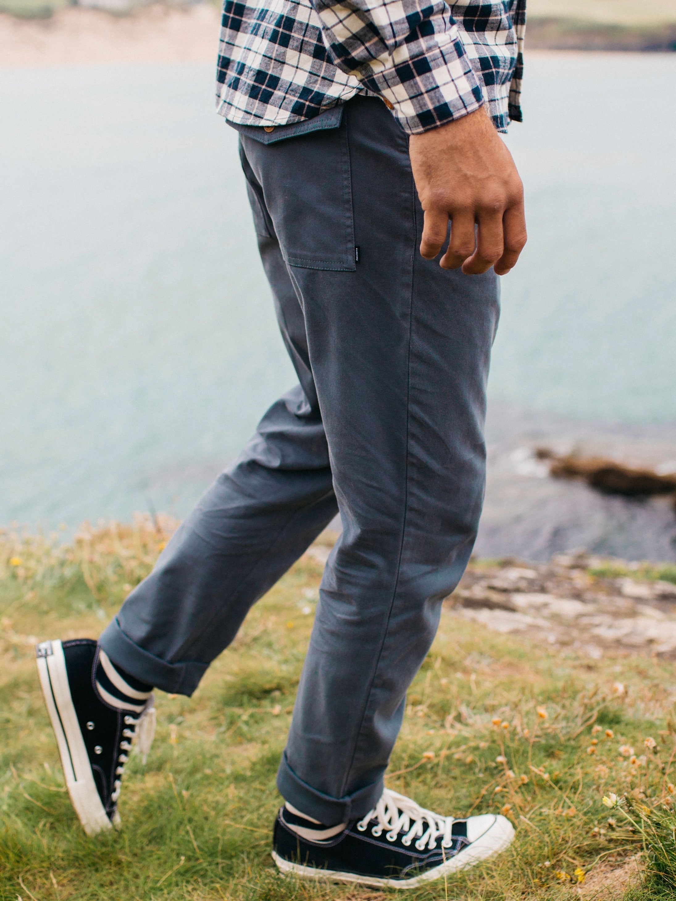 Men Koerner Trouser in Airforce Blue
