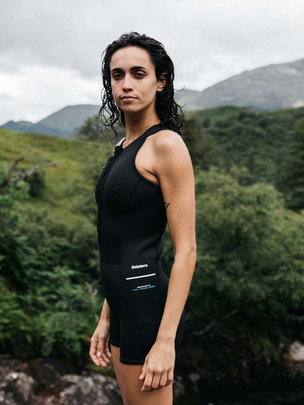 Women 2e Yulex Sleeveless Shorty Wetsuit in Black