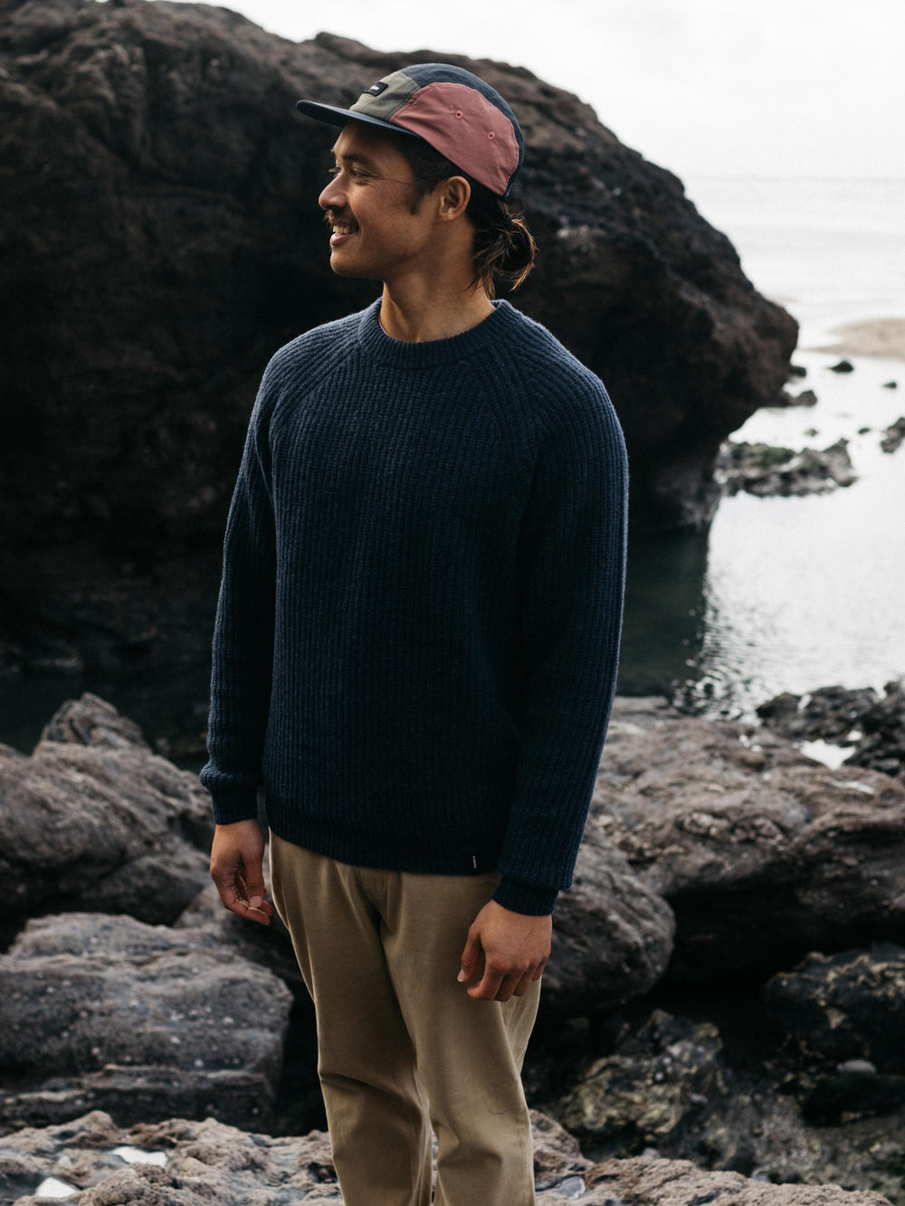 Men Mora Knit Jumper in Navy