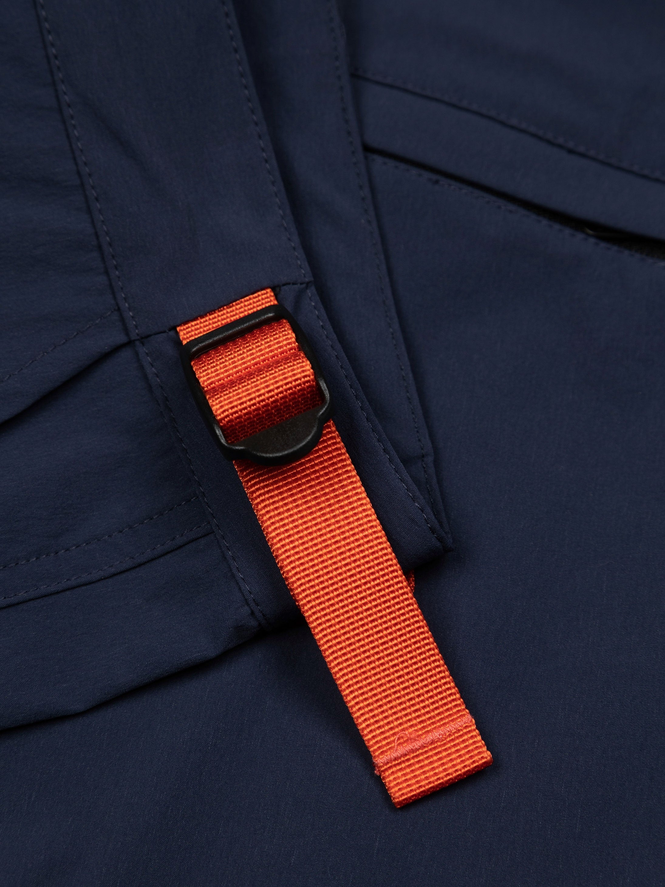 Men Walker Trouser in Navy