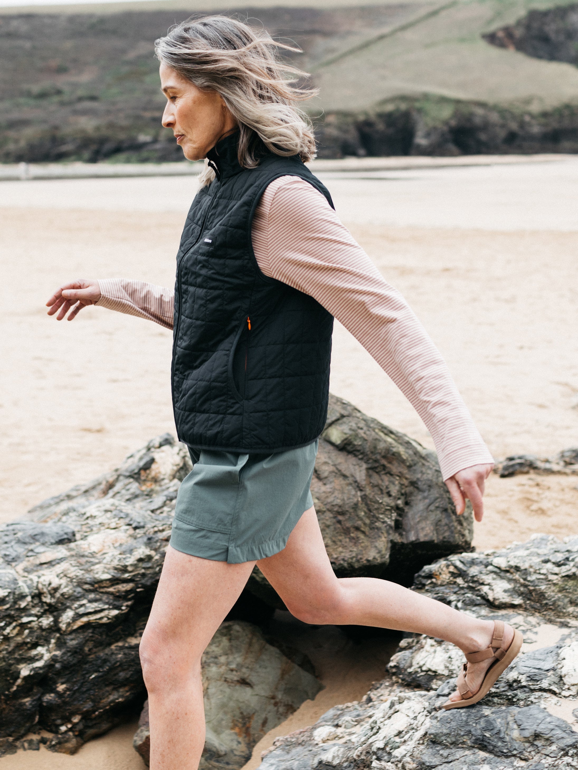 Women Firecrest Gilet in Black