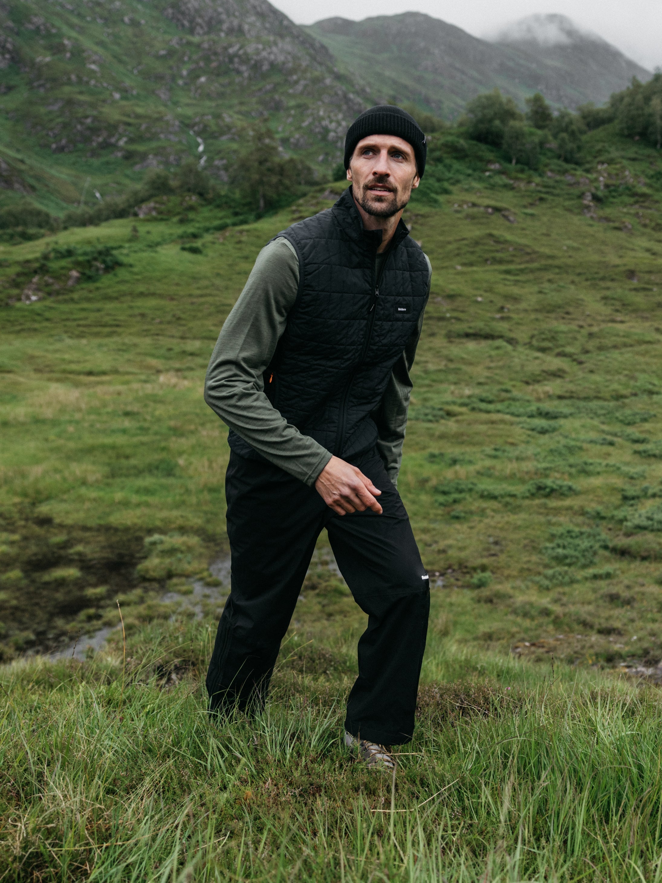 Men Firecrest Gilet in Black