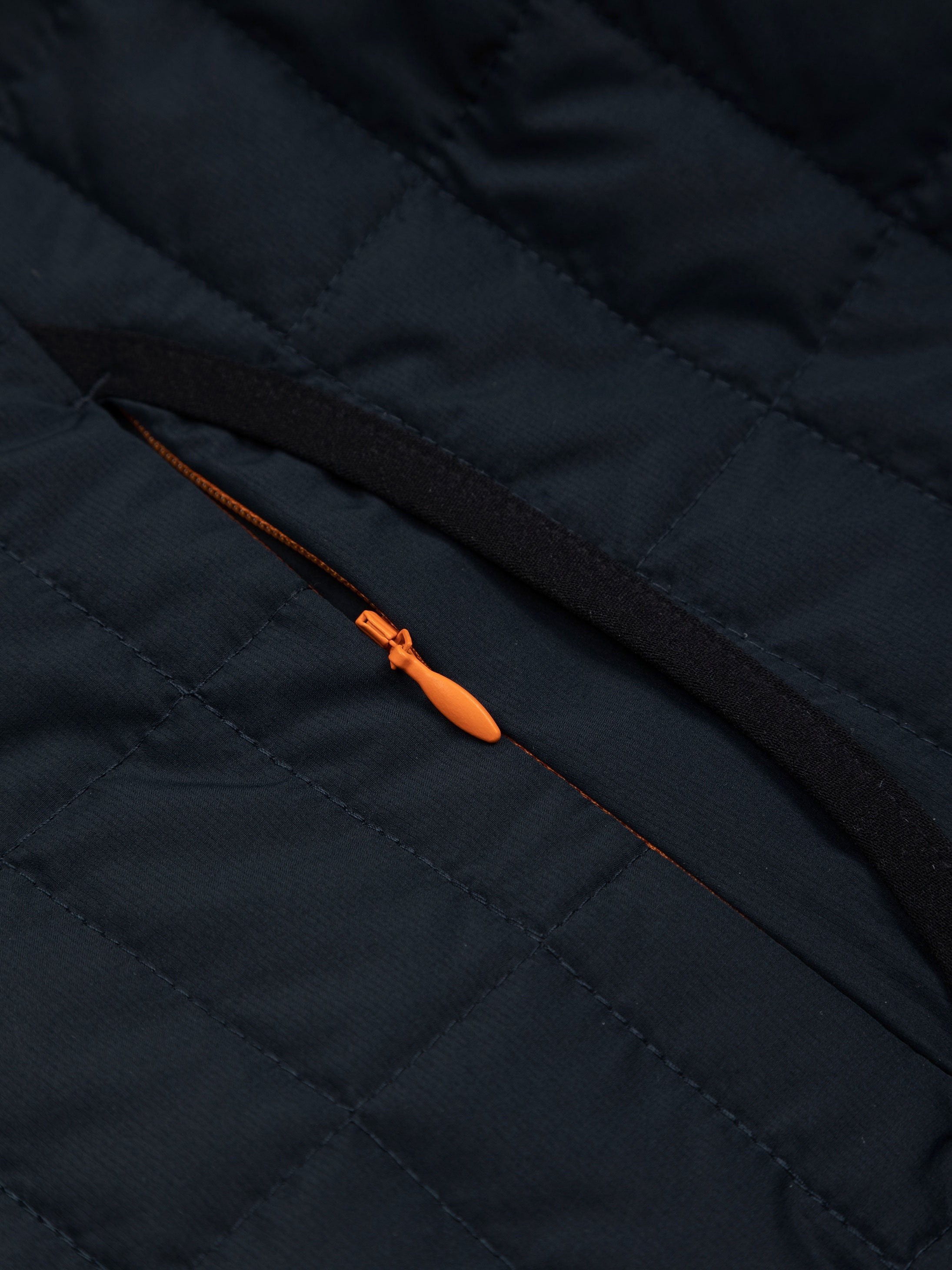 Men Firecrest Gilet in Black