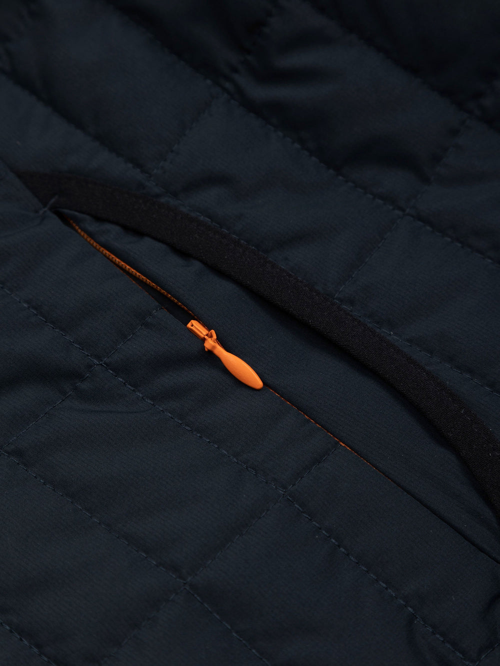 Men Firecrest Gilet in Black