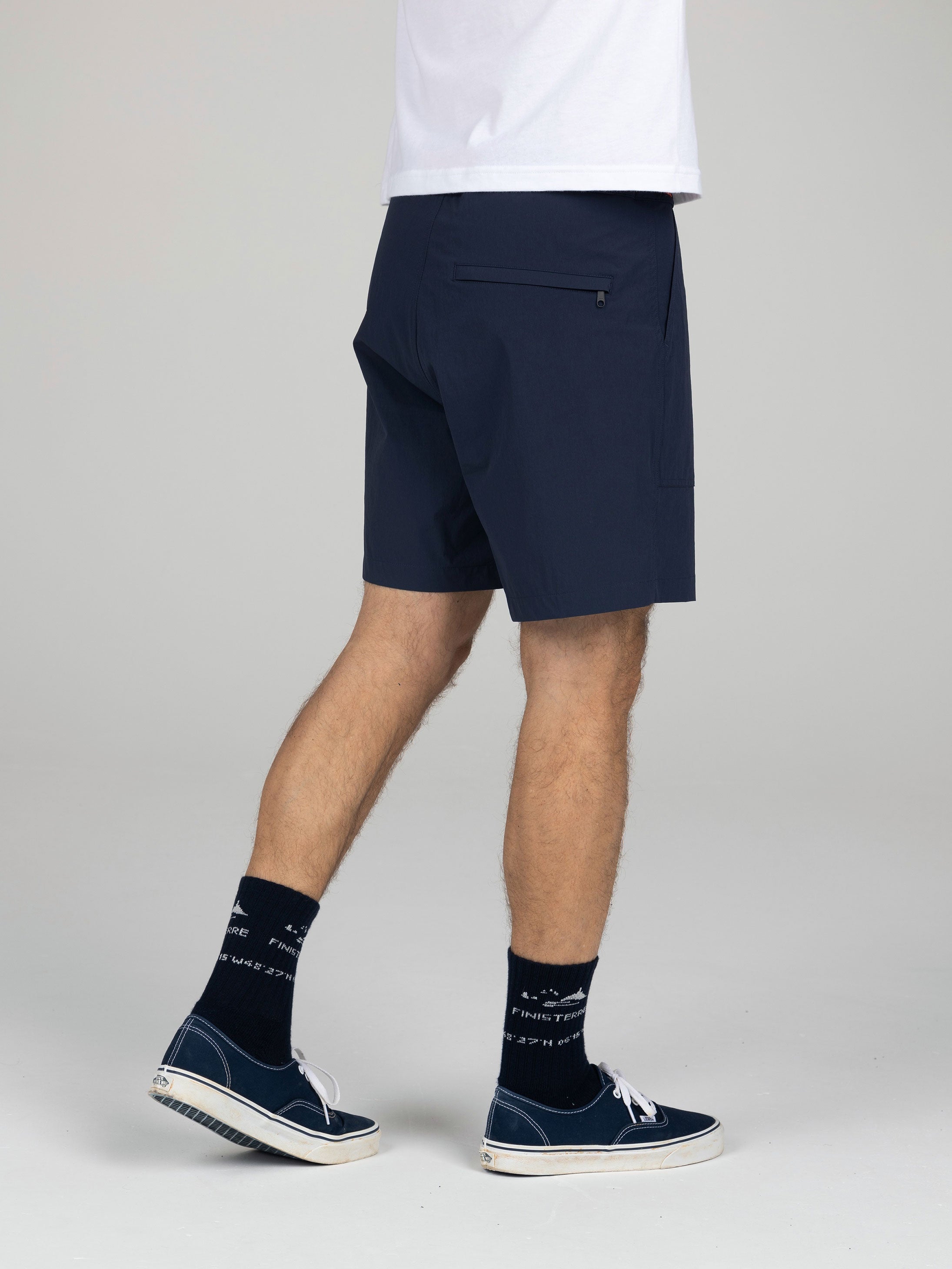 Men Walker Hybrid Short in Navy