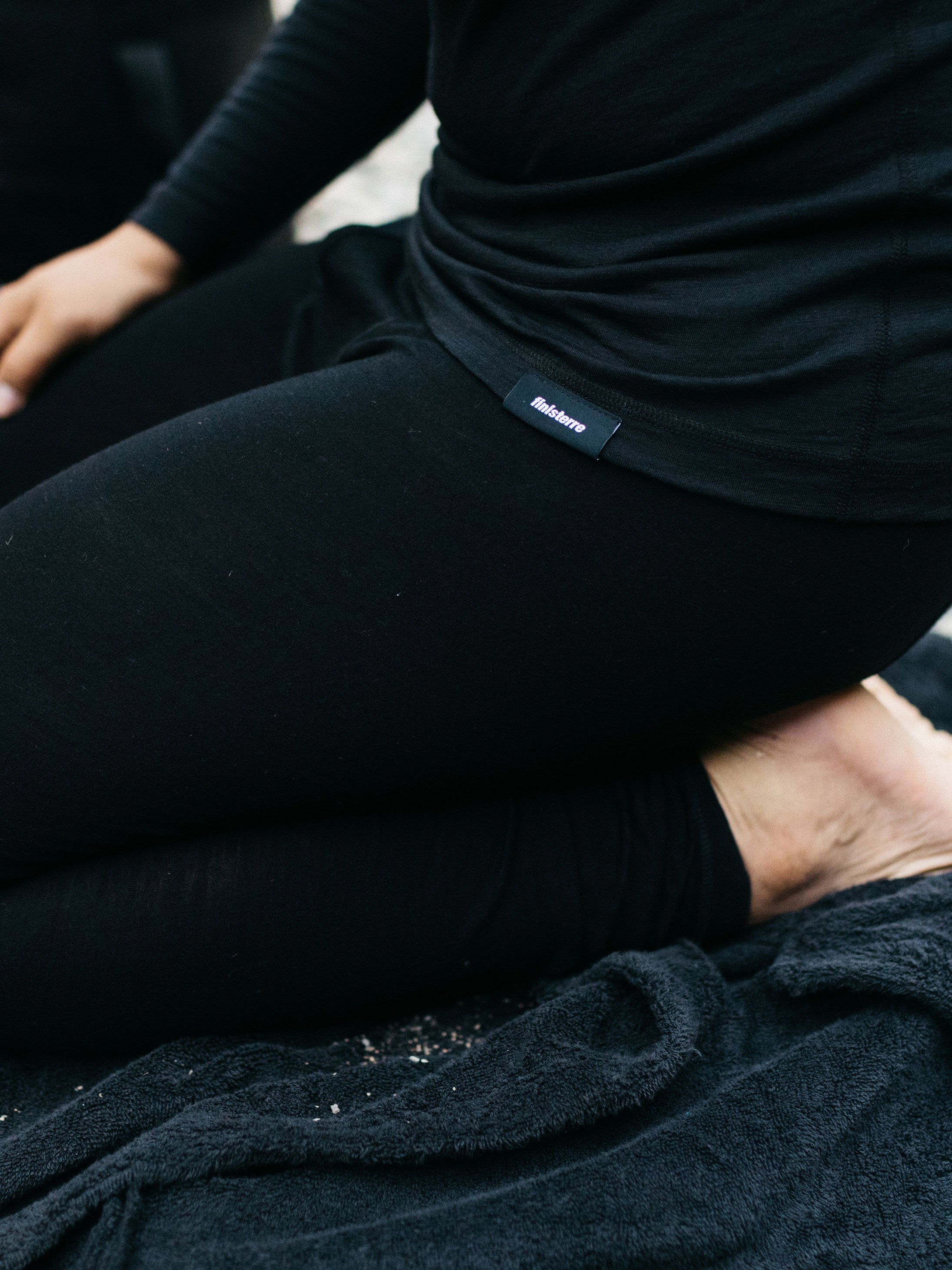 Men Eddy 2.0 Merino Wool Long Johns in Black/Olive