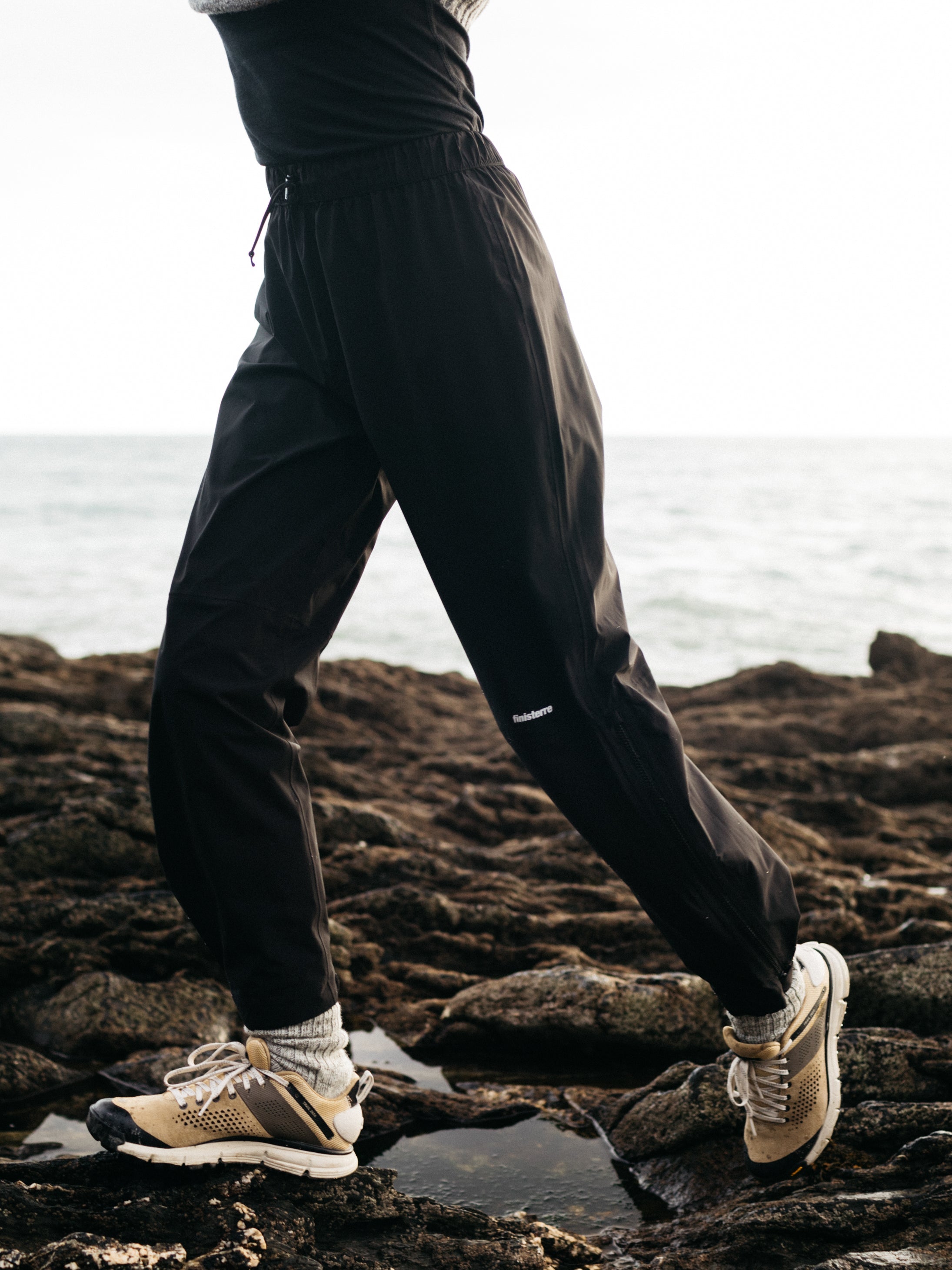 Women Rainbird Waterproof Trousers in Black