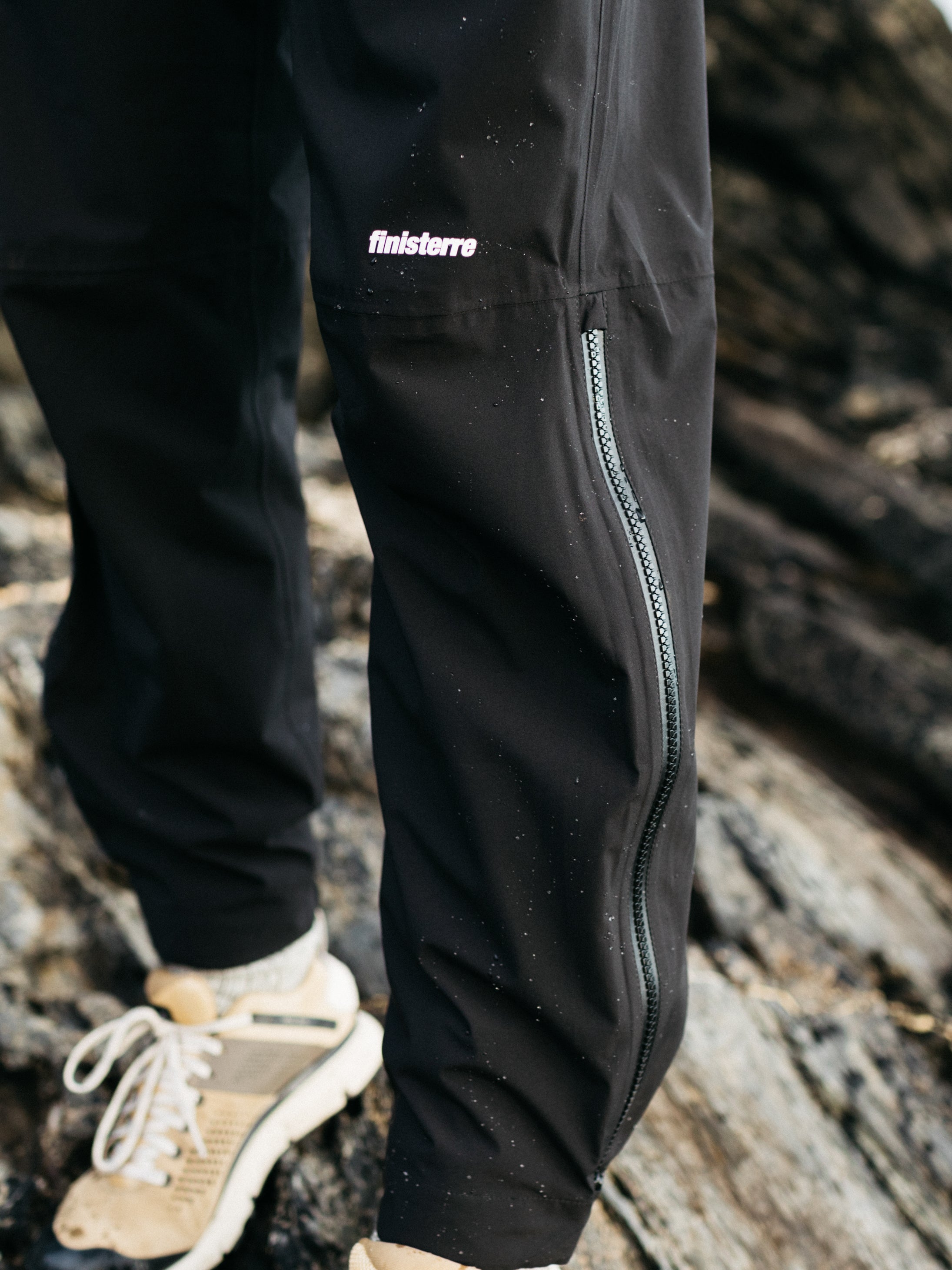 Women Rainbird Waterproof Trousers in Black