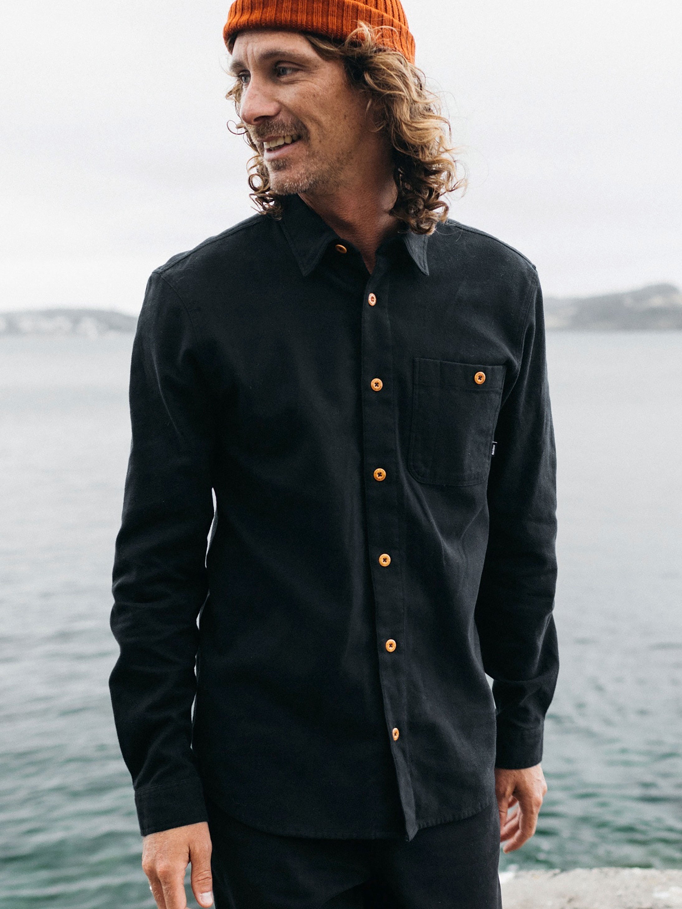 Men Gylly Shirt in Black