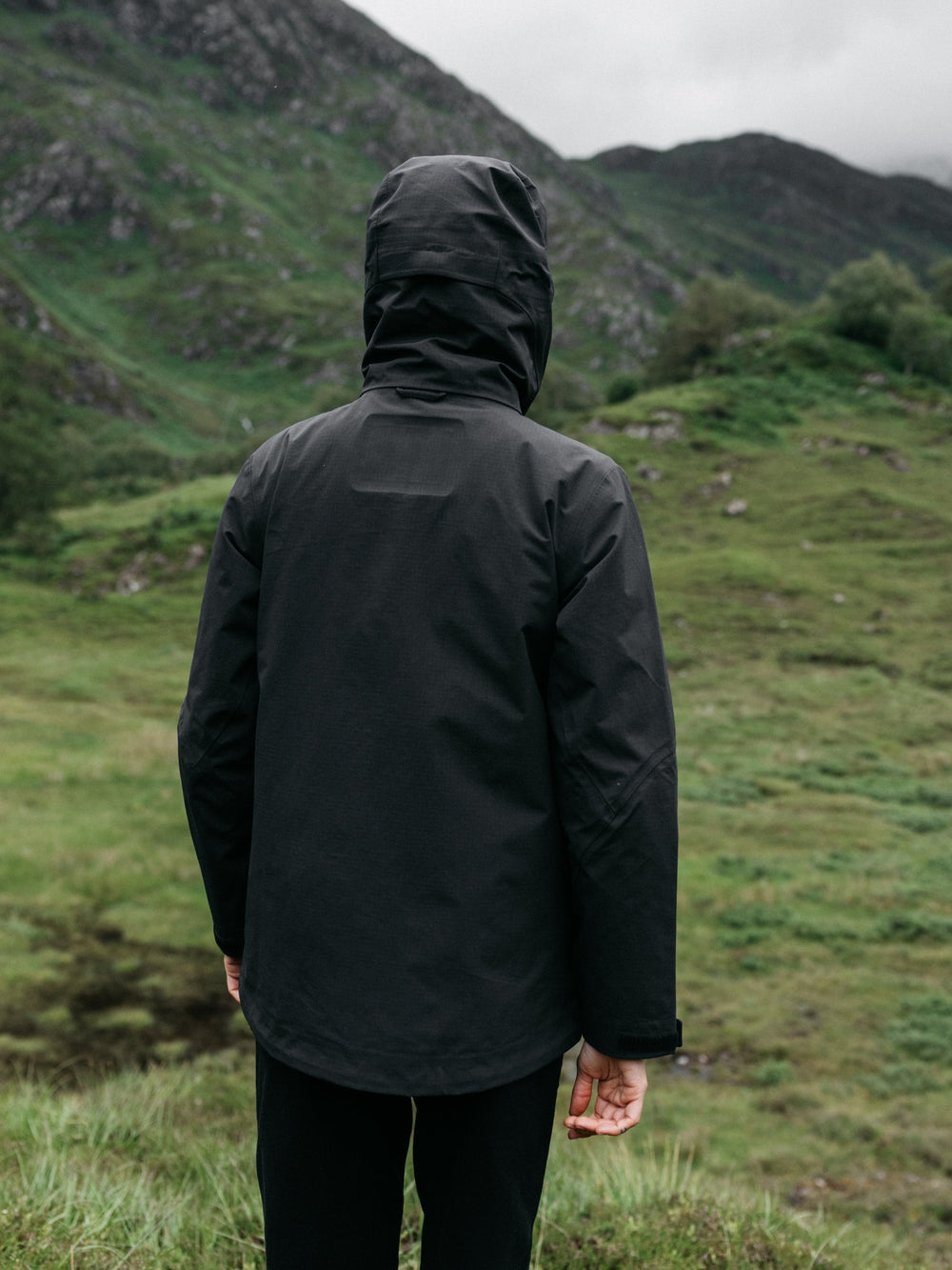 Women Stormbird Waterproof Jacket in Black