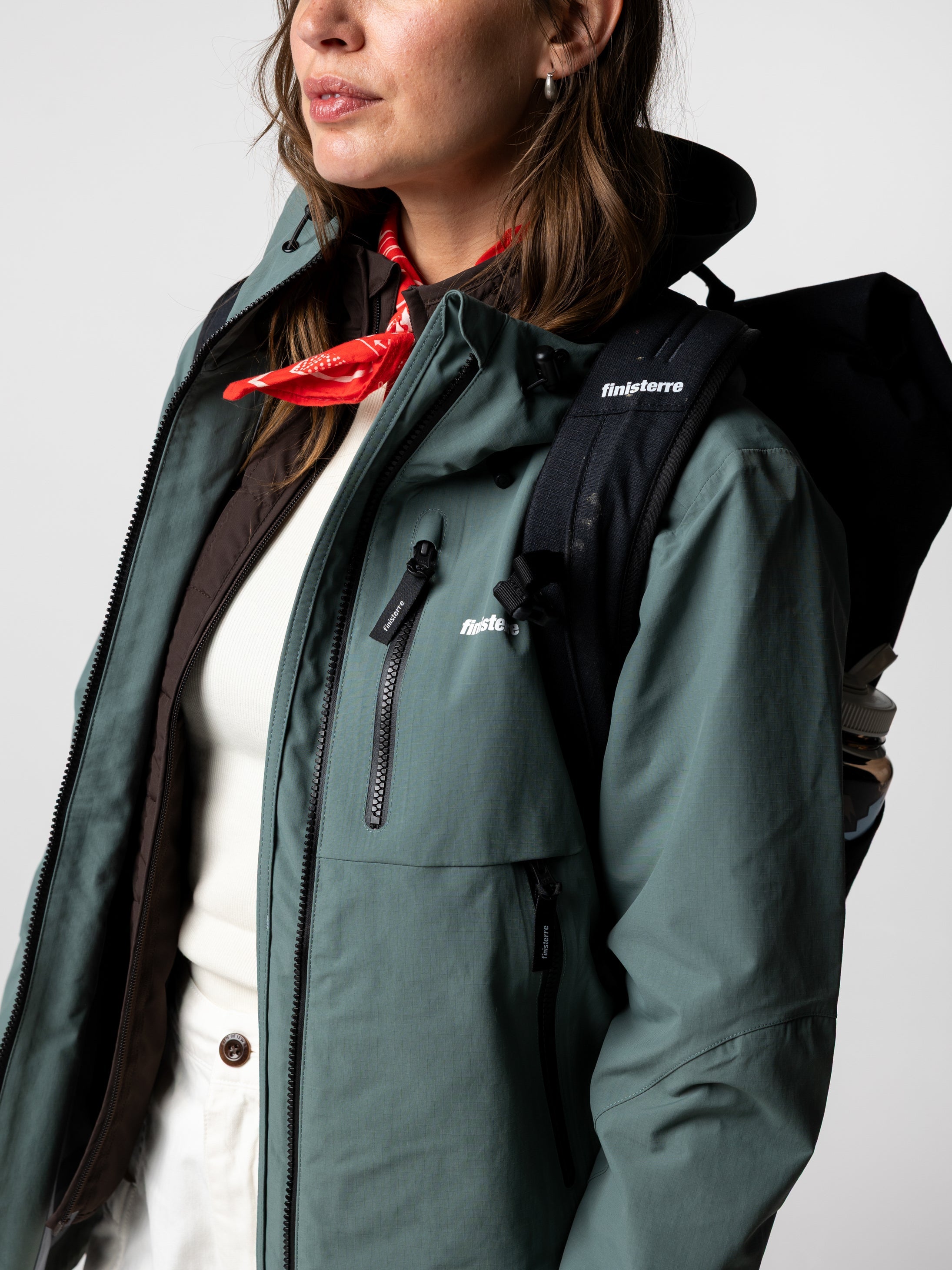 Women Stormbird Waterproof Jacket in Deep Sea