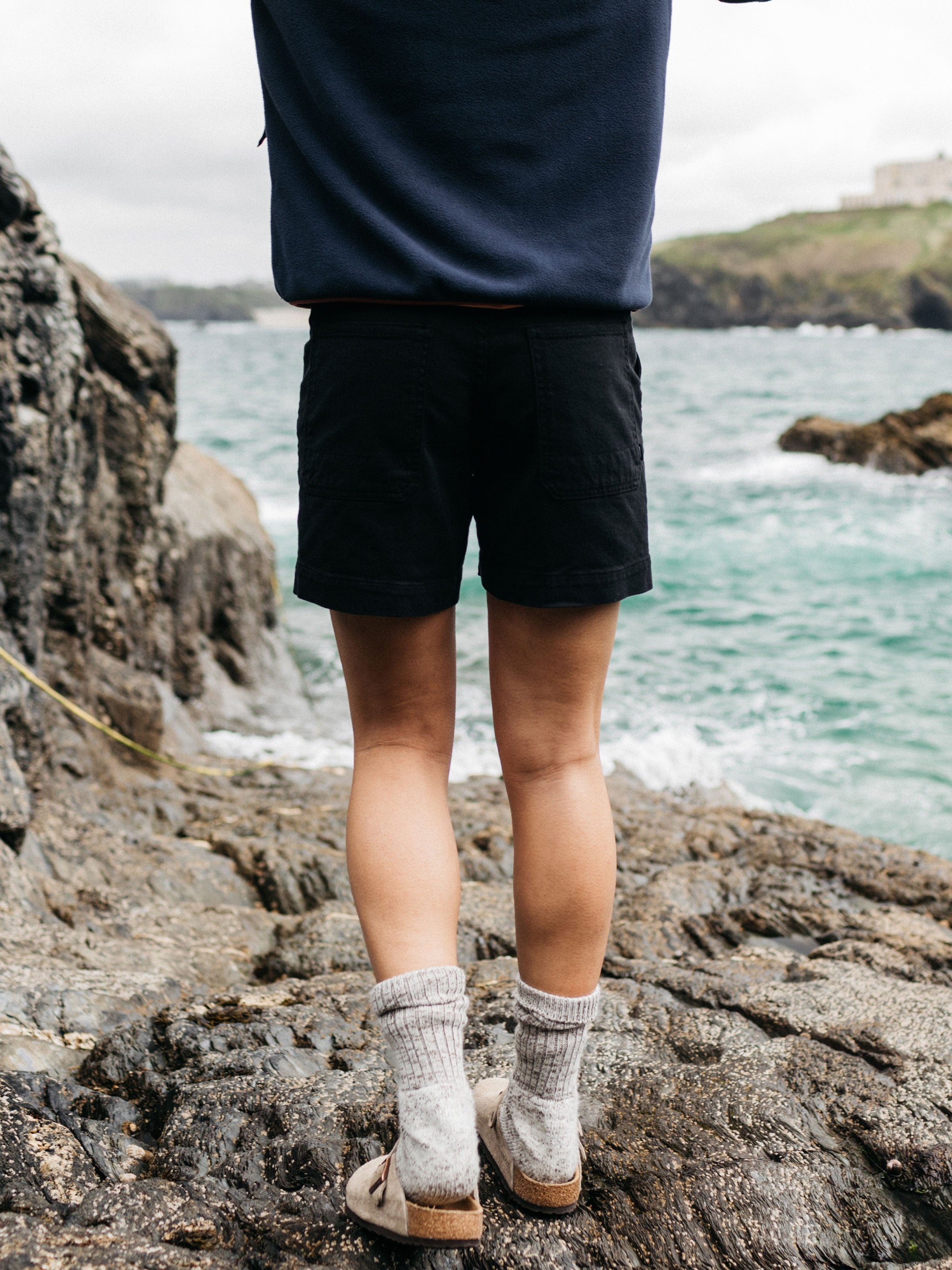 Women Yarrel Canvas Short in Black