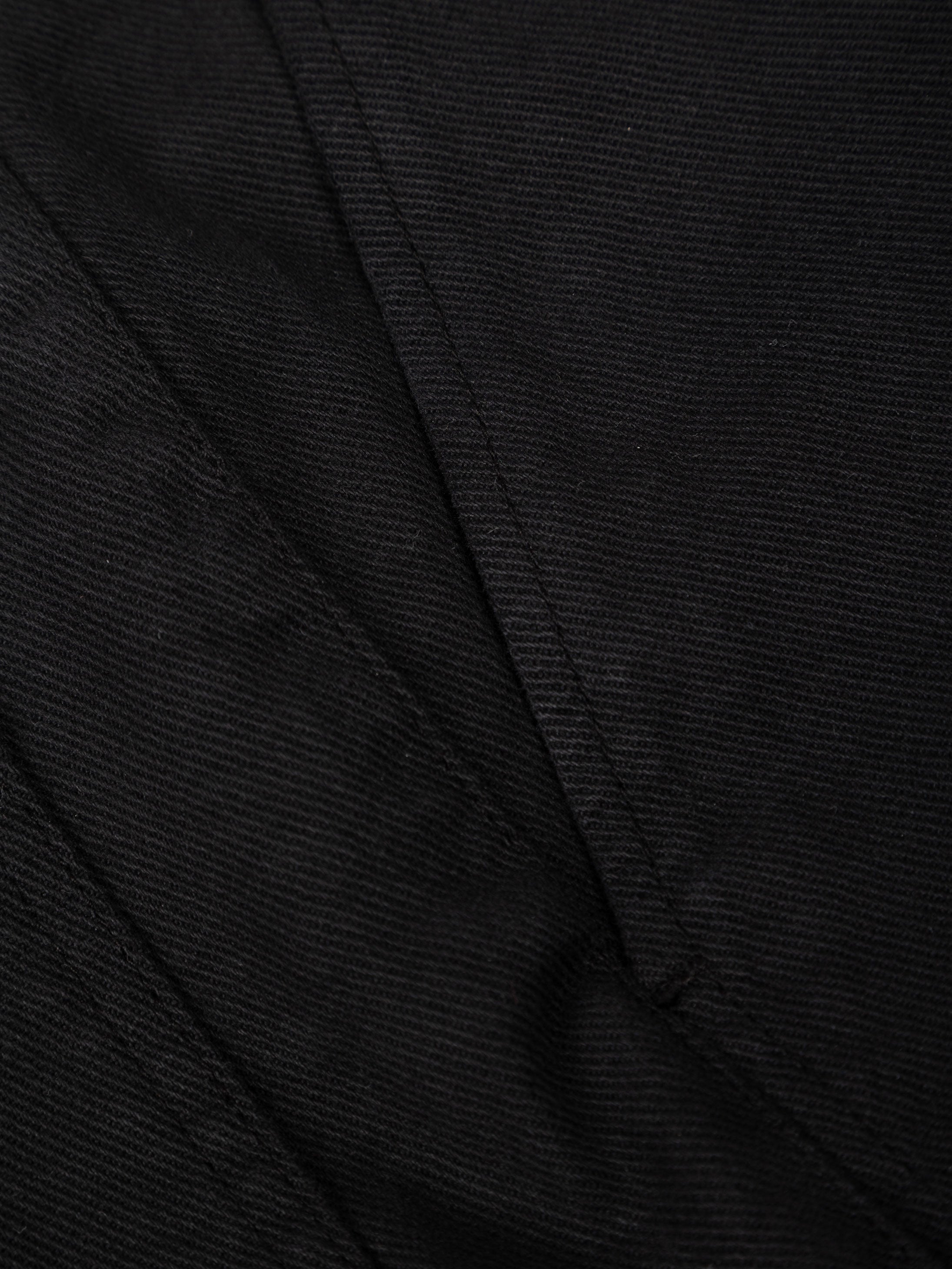 Women Yarrel Canvas Short in Black