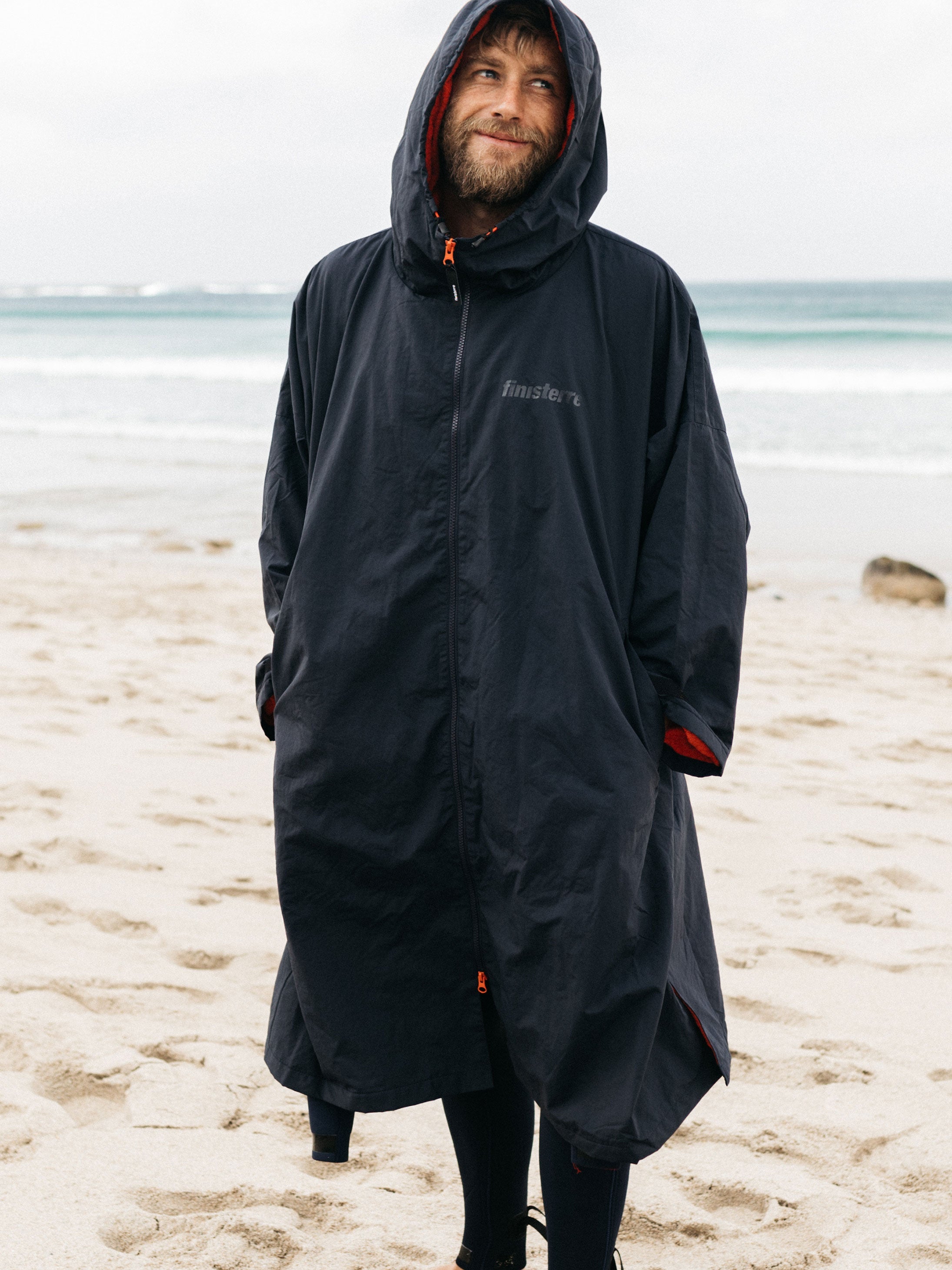 Men/Women Tego Long Sleeve Robe in Navy/Flame