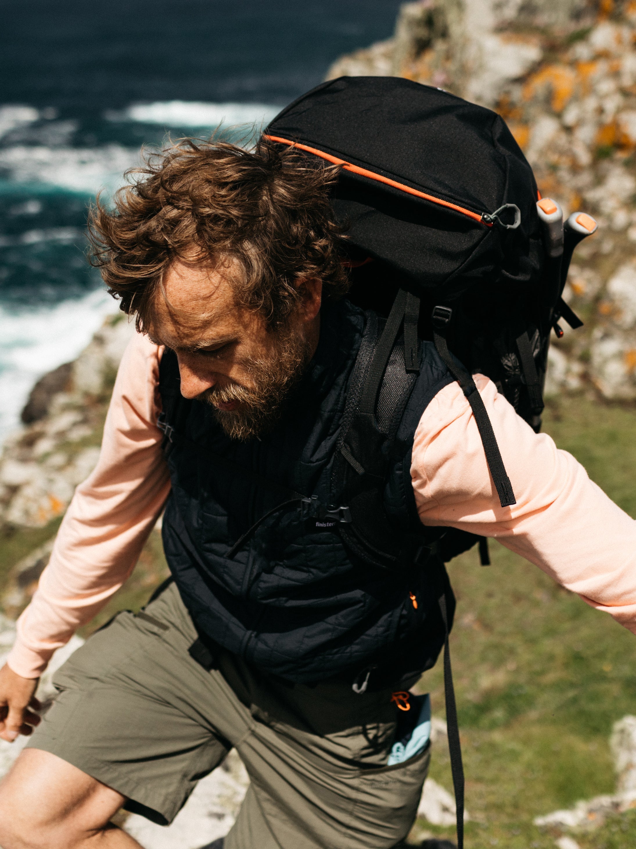 Men/Women Finisterre + Gregory  Stout 55 Rucksack - Black