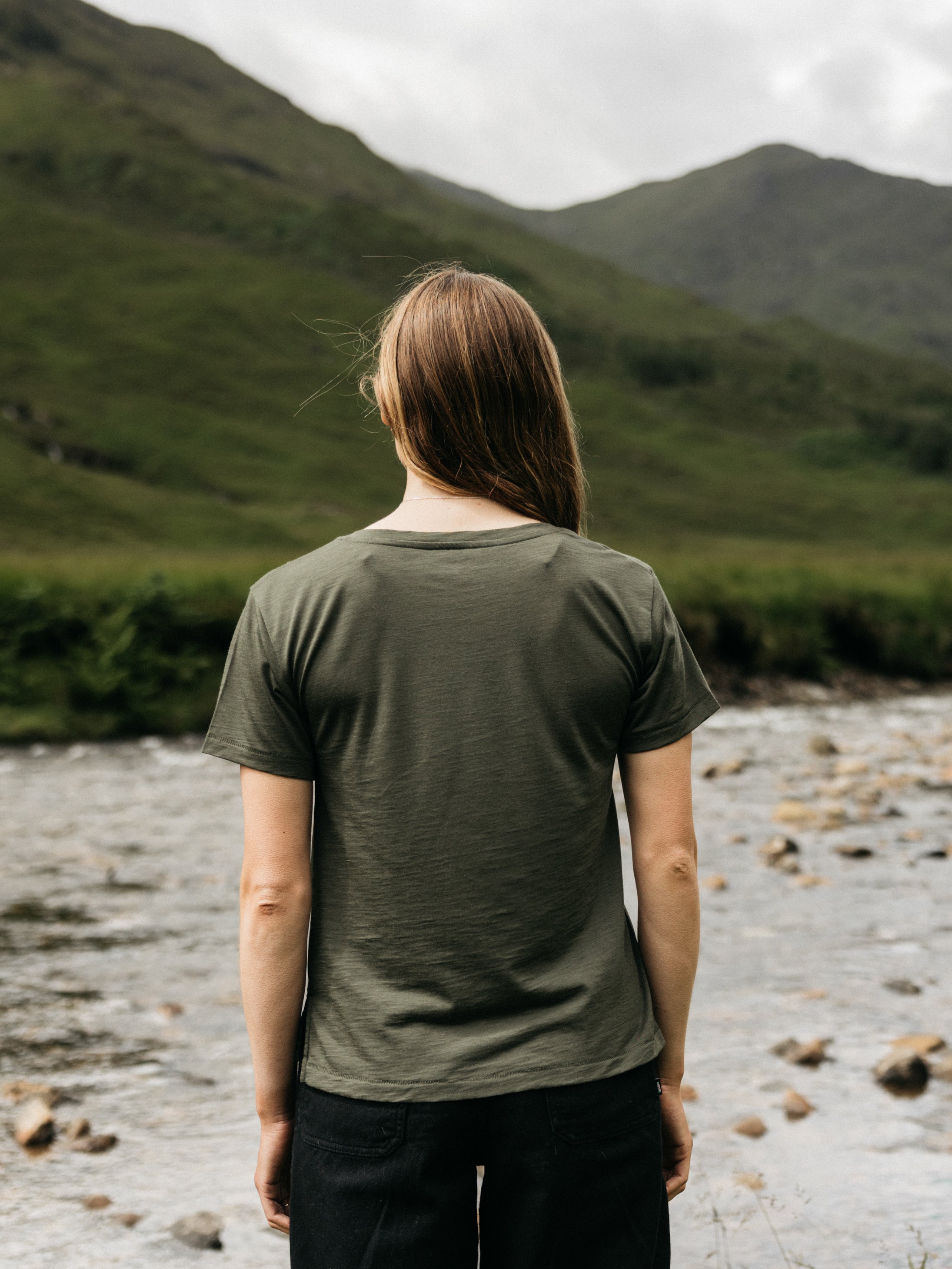 Women Merino T-Shirt Baselayer in Olive - Seeker