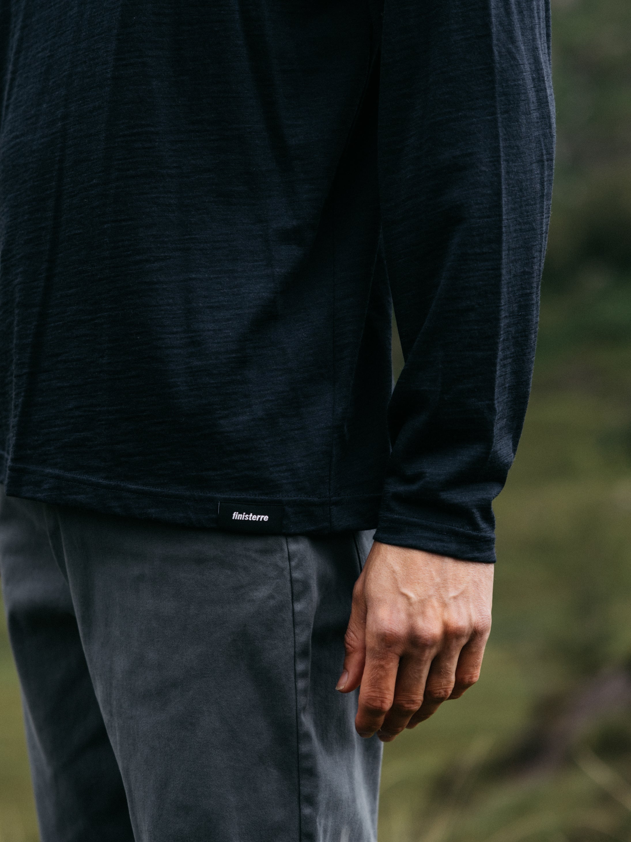 Men Merino Long Sleeve Baselayer in Navy - Seeker