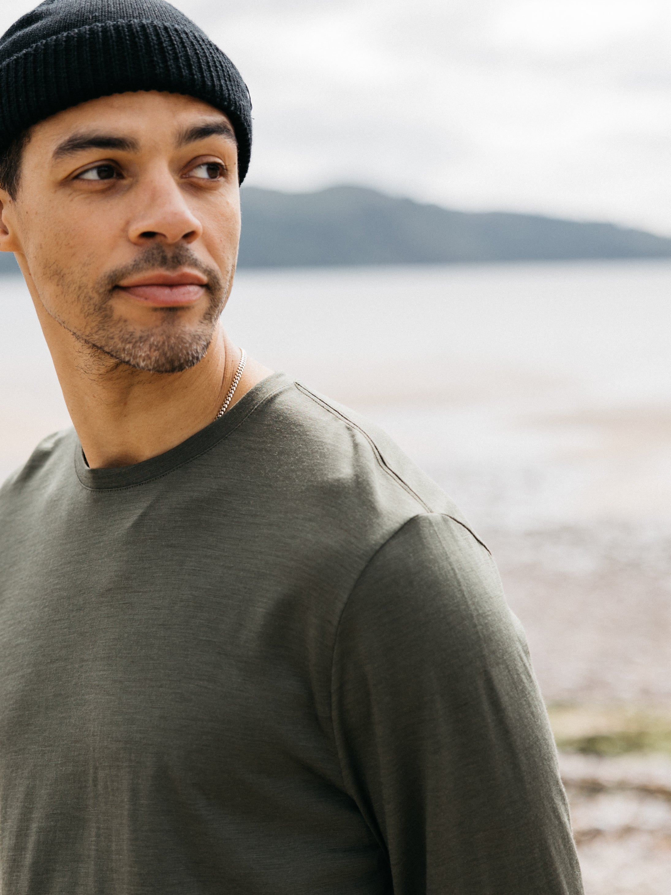Men Merino Long Sleeve Baselayer in Olive - Seeker