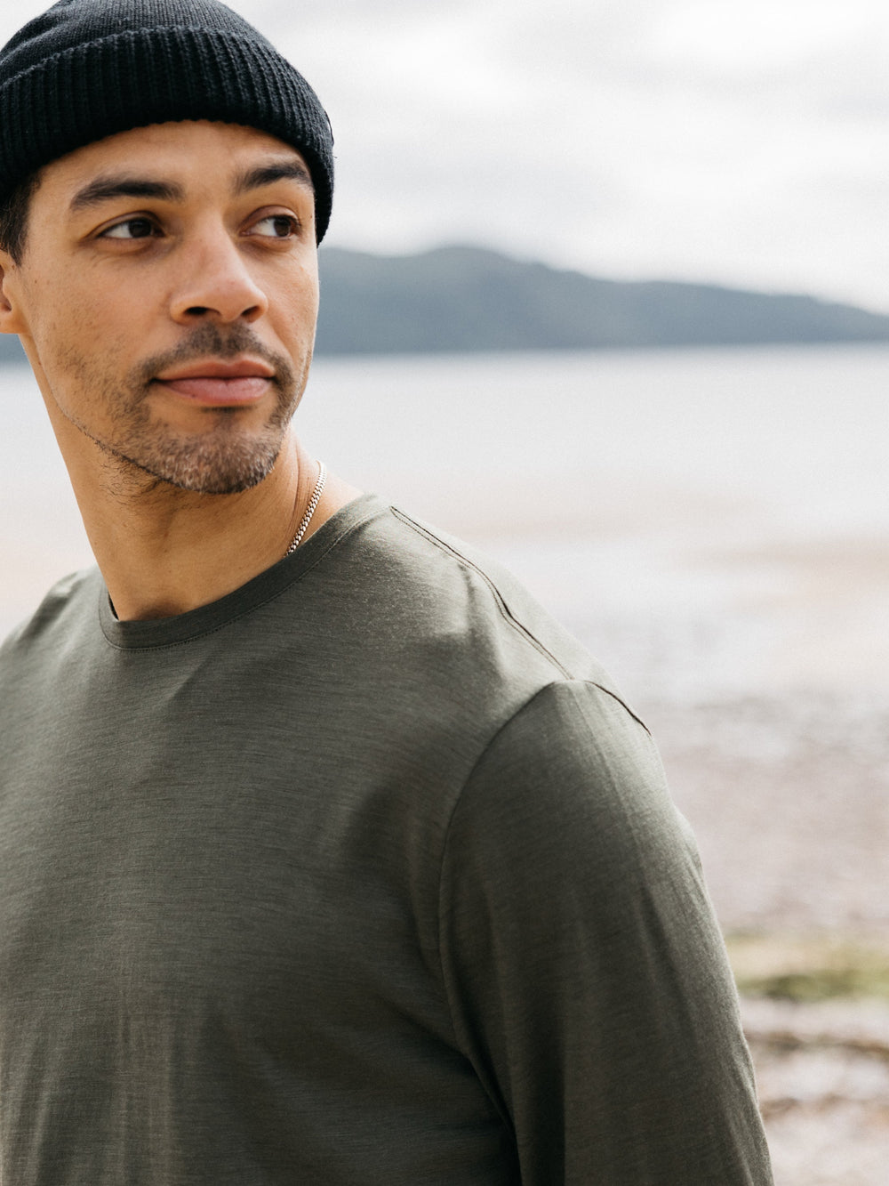 Men Merino Long Sleeve Baselayer in Olive - Seeker