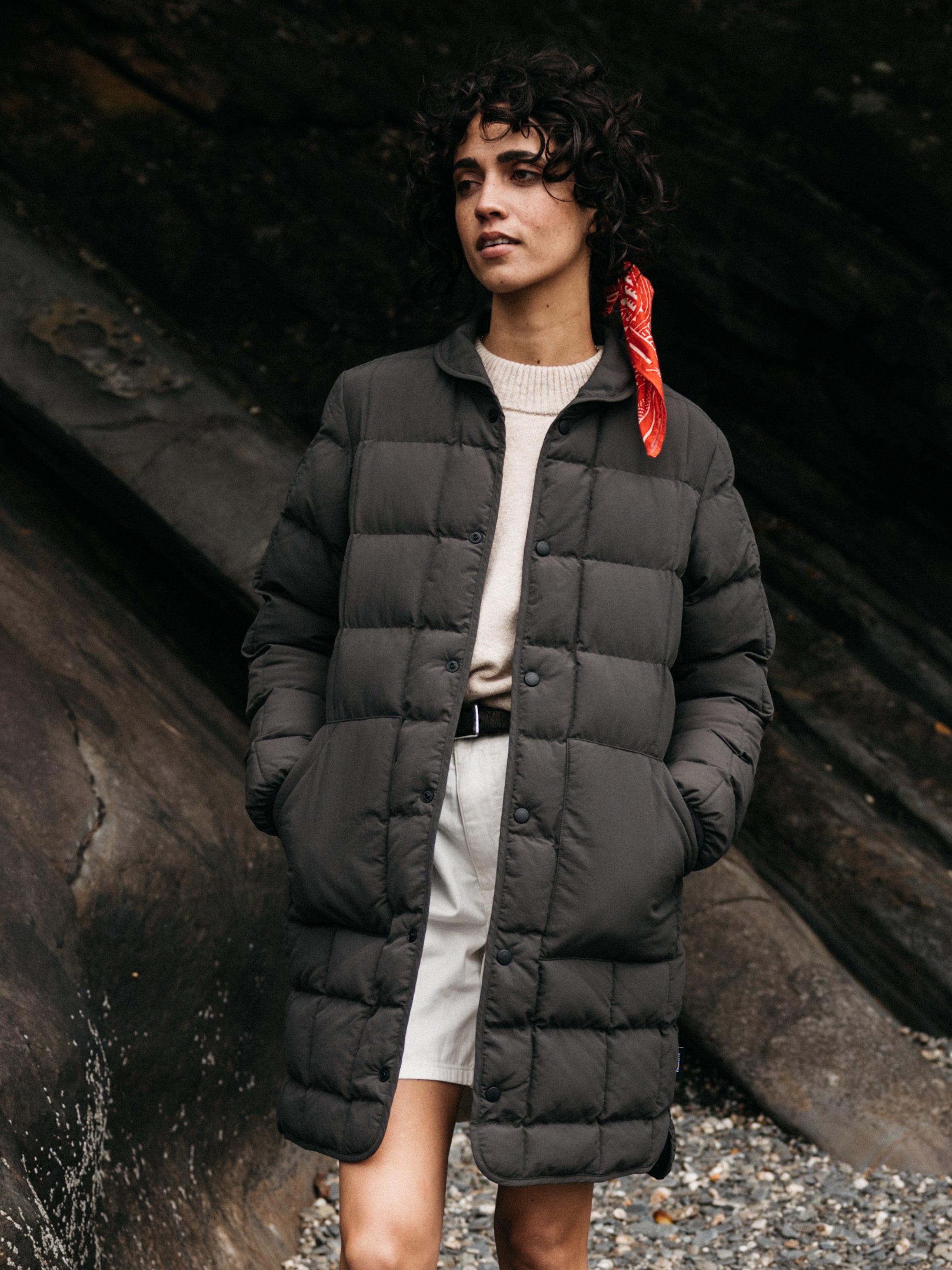 Women Recycled Quilted Coat in Raven Black - Lapwing