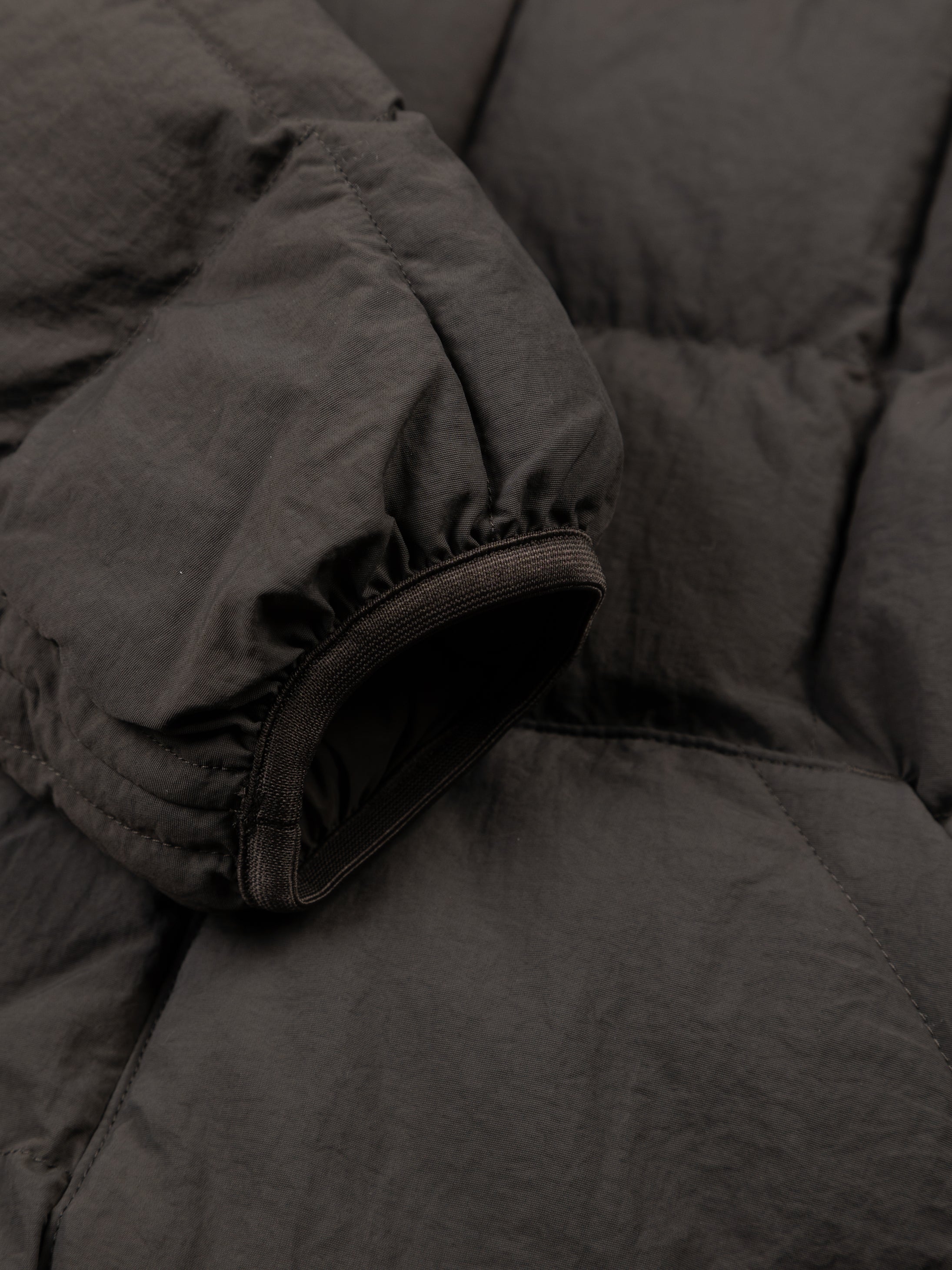 Women Recycled Quilted Coat in Raven Black - Lapwing