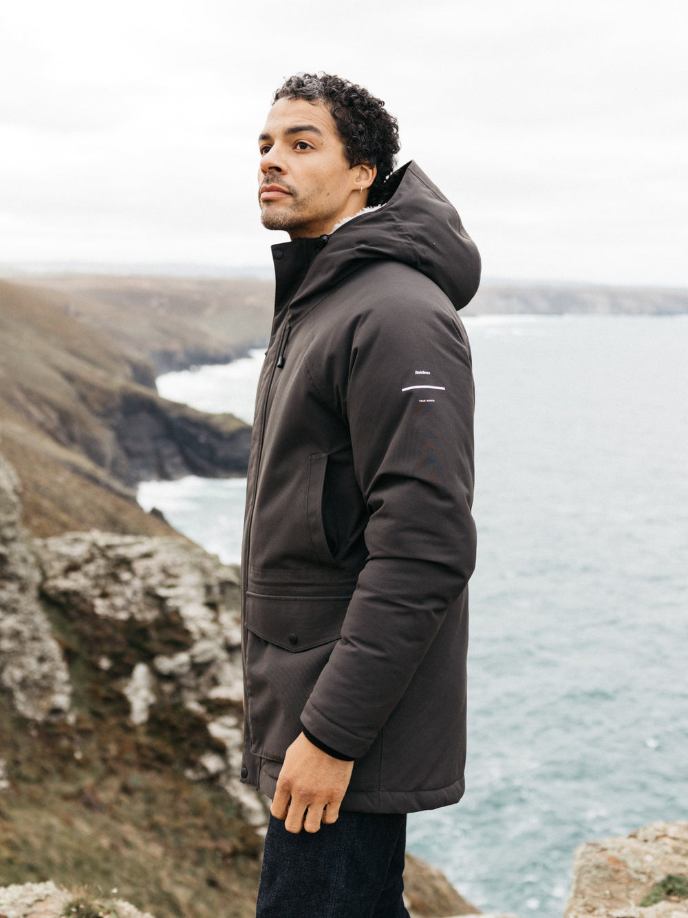 Men Parka Jacket in Raven - Vellus - Finisterre